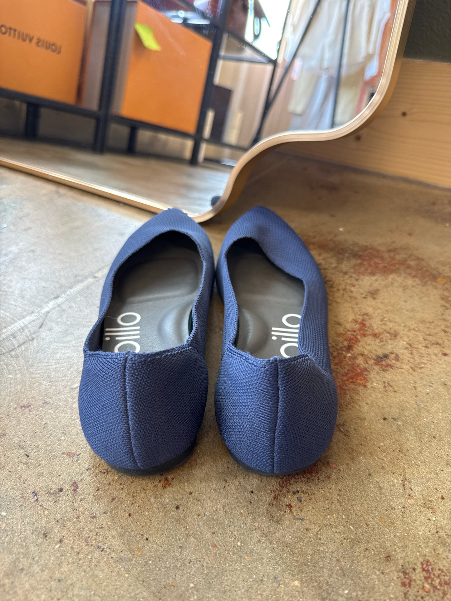 Pillo Shoe Size 40 Navy Flats