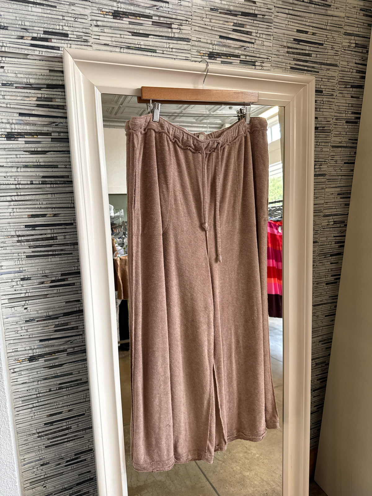 Intimately Size L Light Brown Pants
