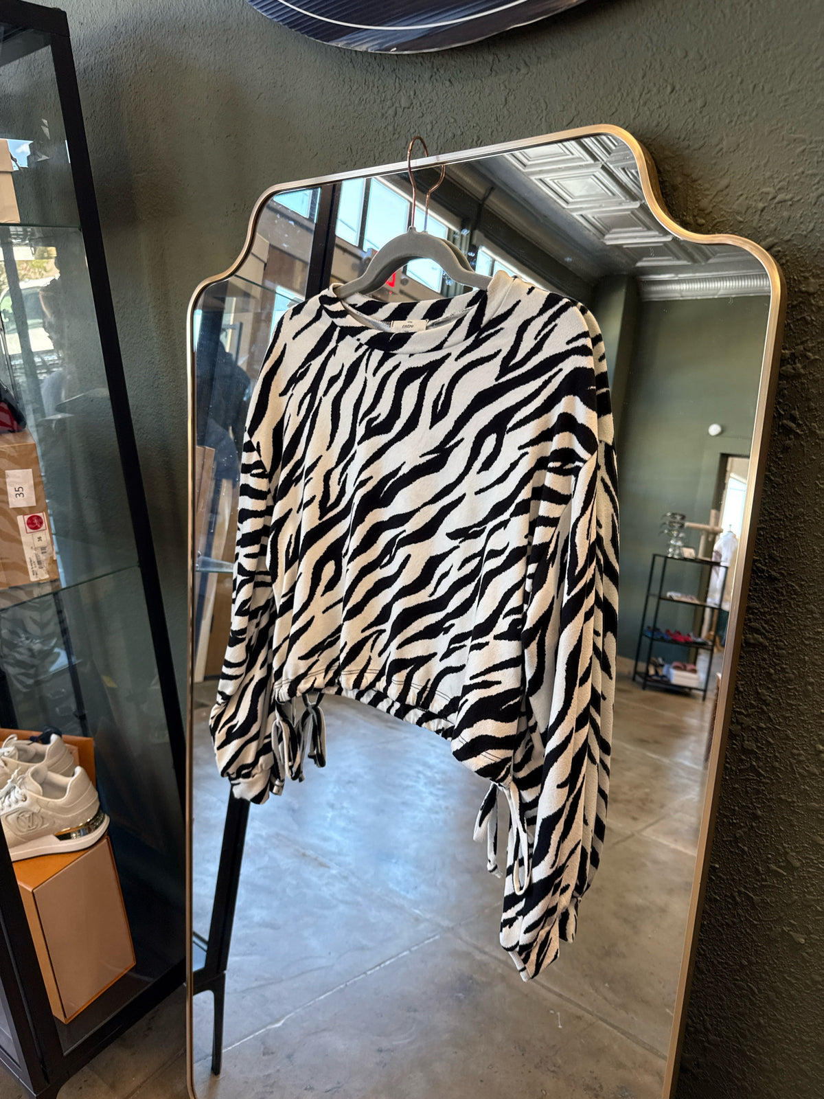 entro Zebra Sweater
