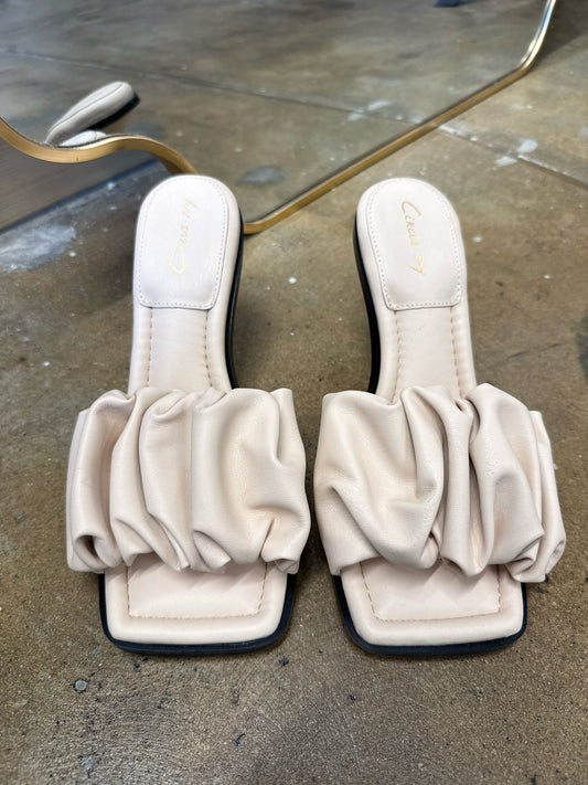 Circus Ny Shoe Size 8 Tan Heels