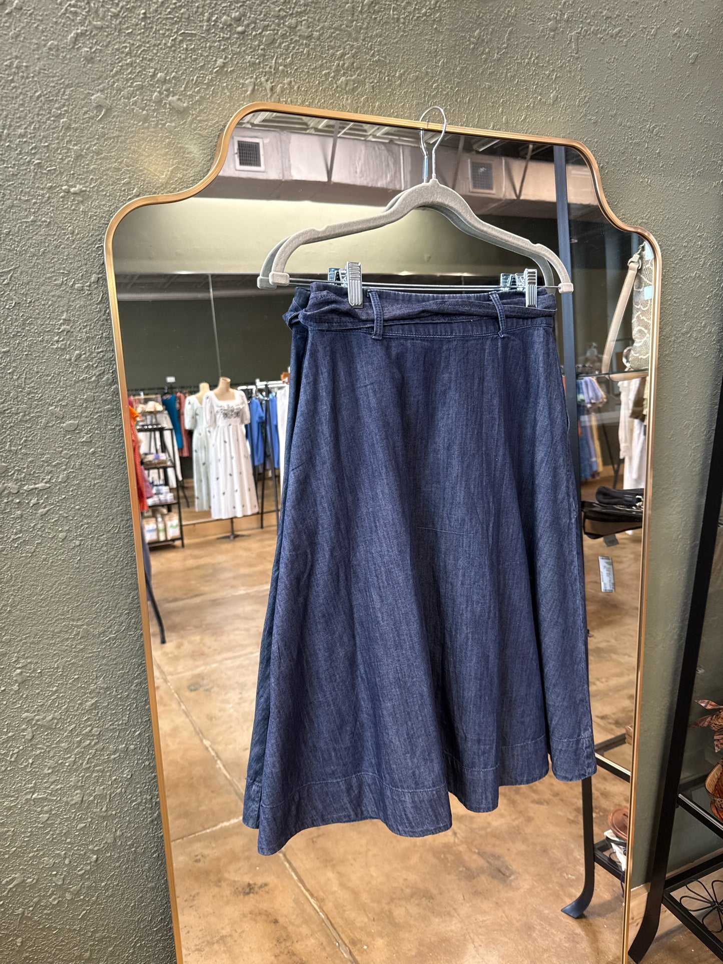 TALBOTS Size 2P Denim Skirt
