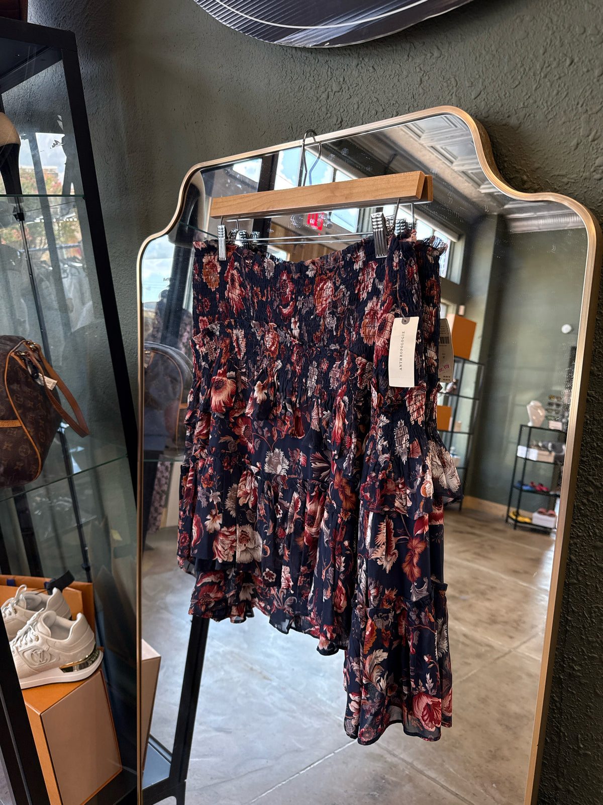 Anthropologie Size M Navy/Red Skirt