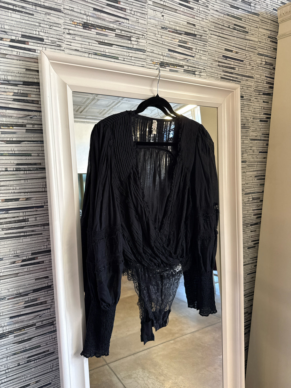 Intimately Size S Black Bodysuit