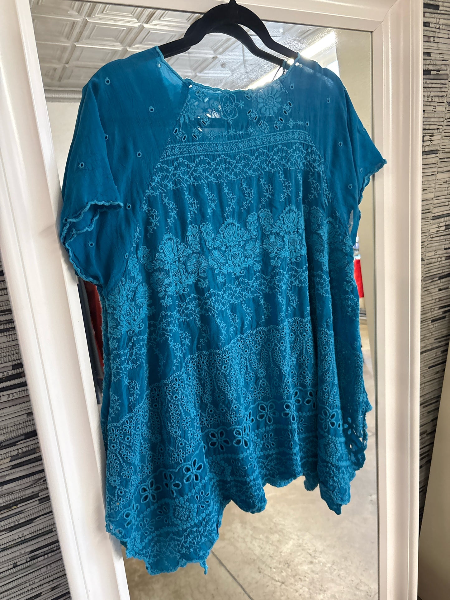 Johnny Was Size L Turquoise Top