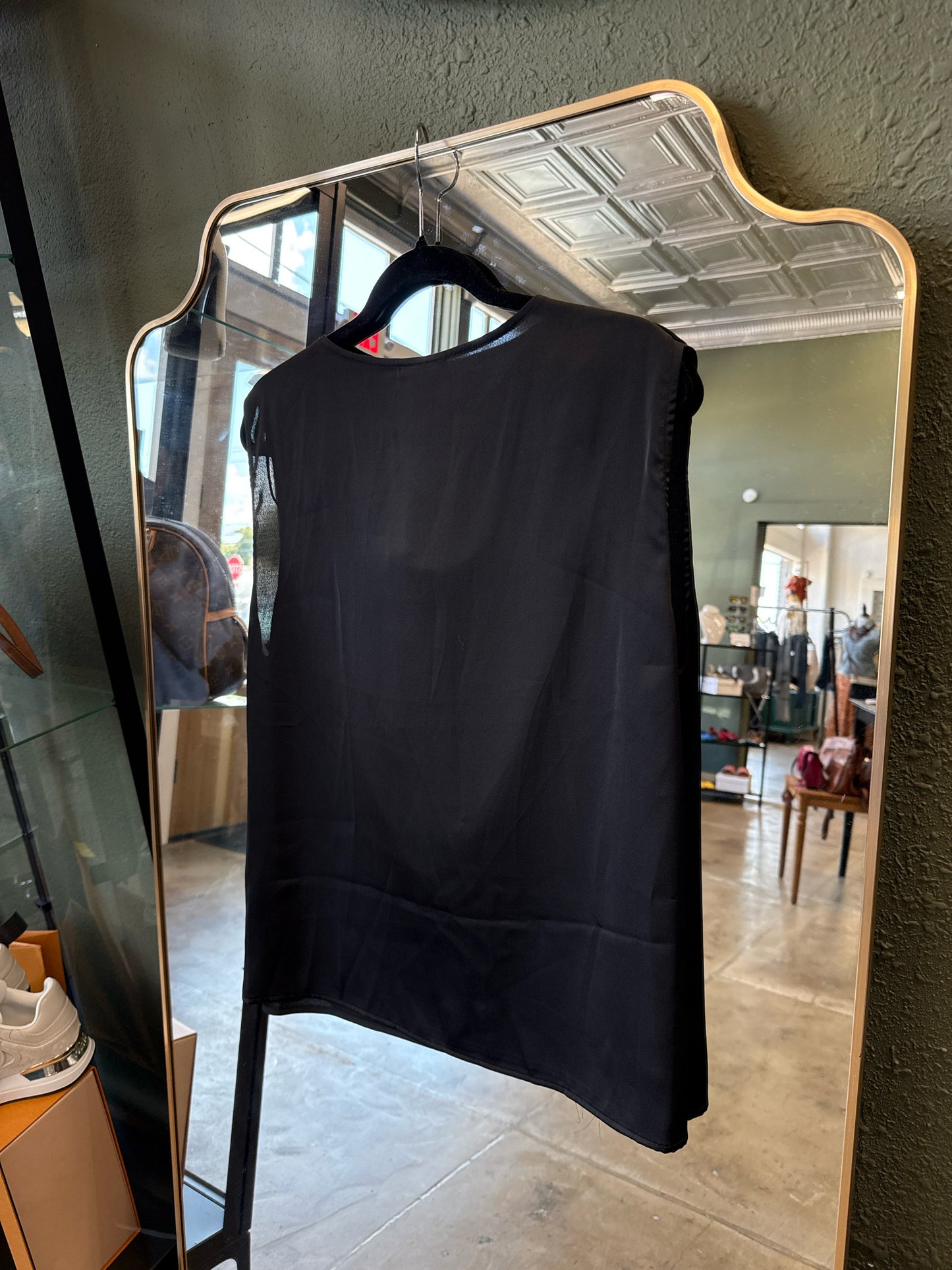 halogen Size L Black Top