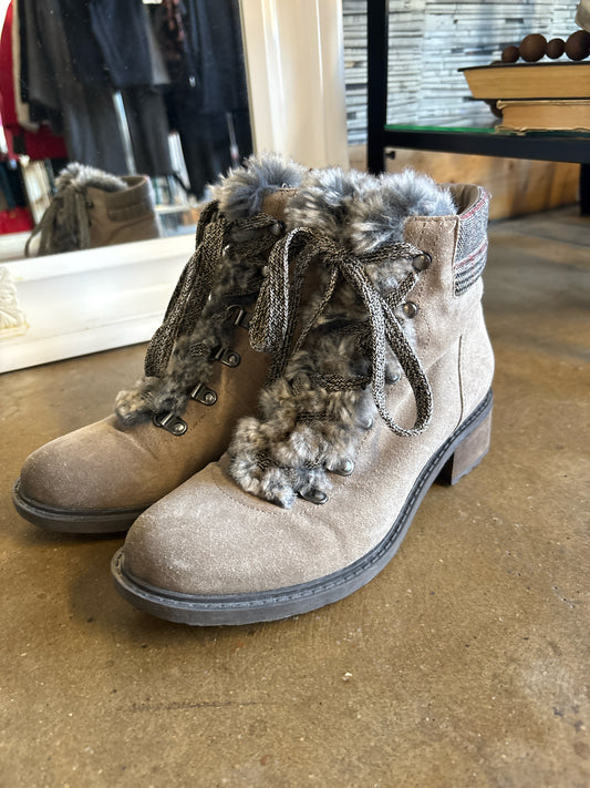 Sam Edelman Shoe Size 8 Tan/Multi faux fur Boots
