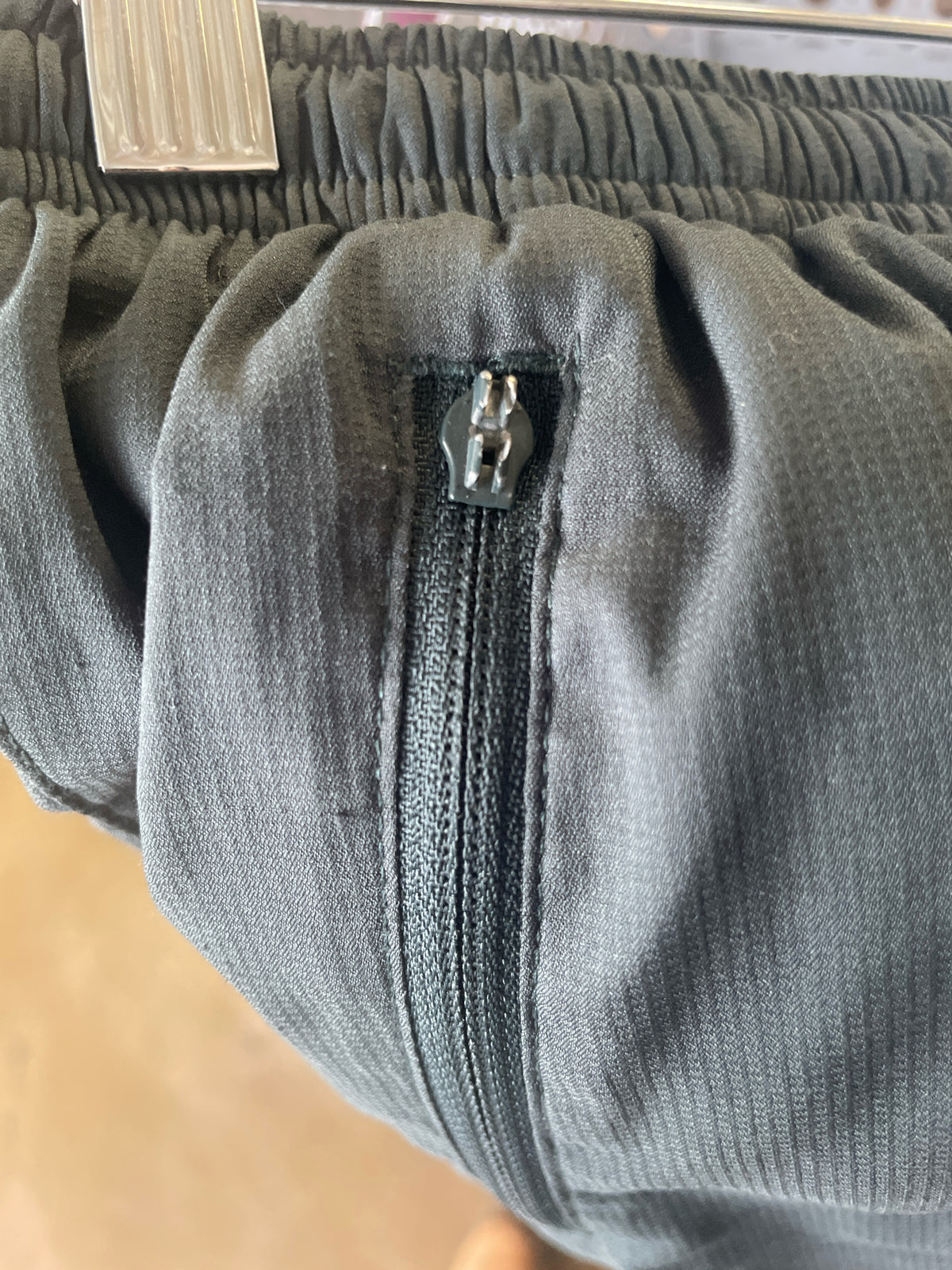 Girlfriend Collective Size XXS Green Shorts
