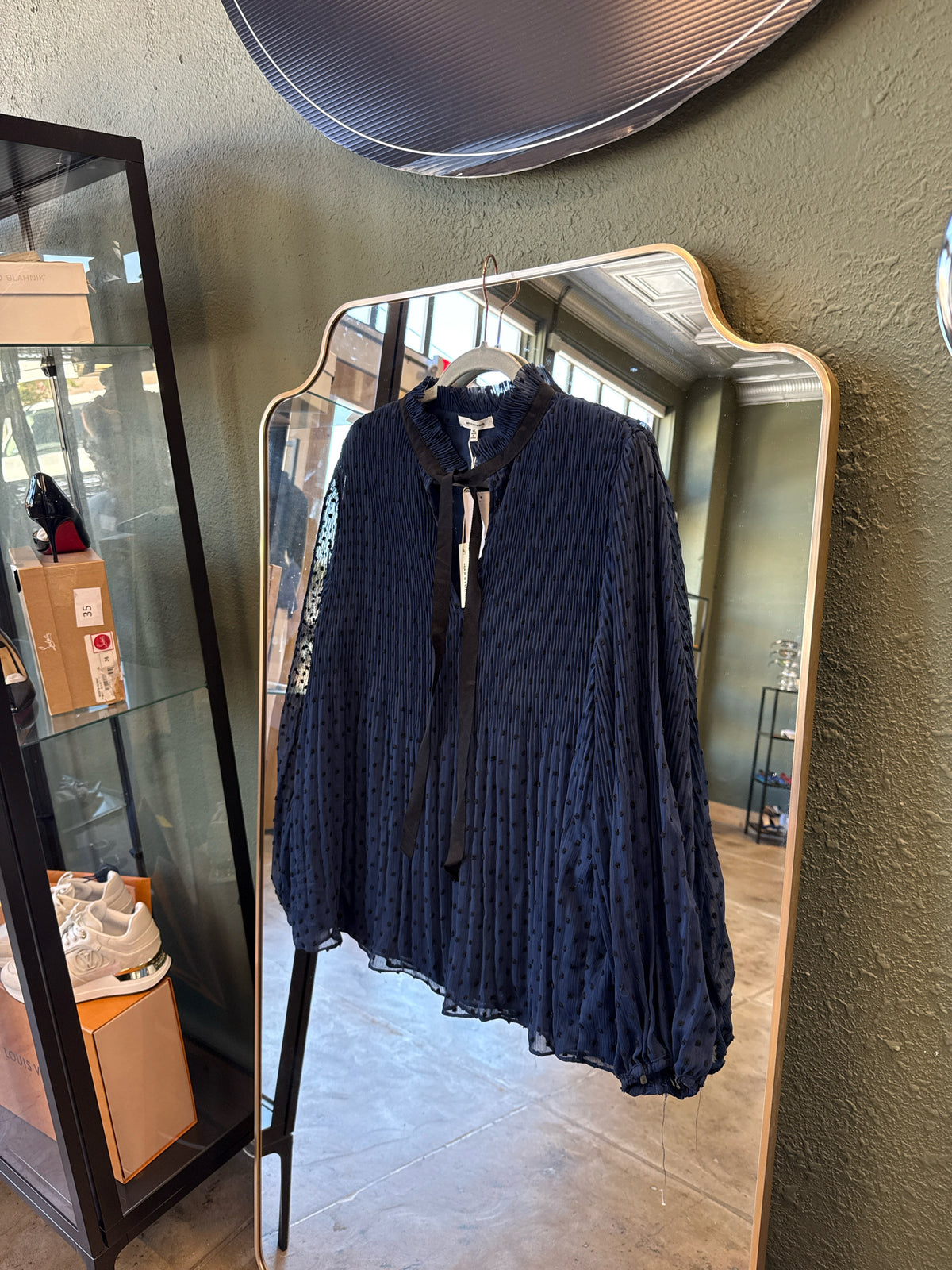 Max Studio Size XL Navy/Black Top