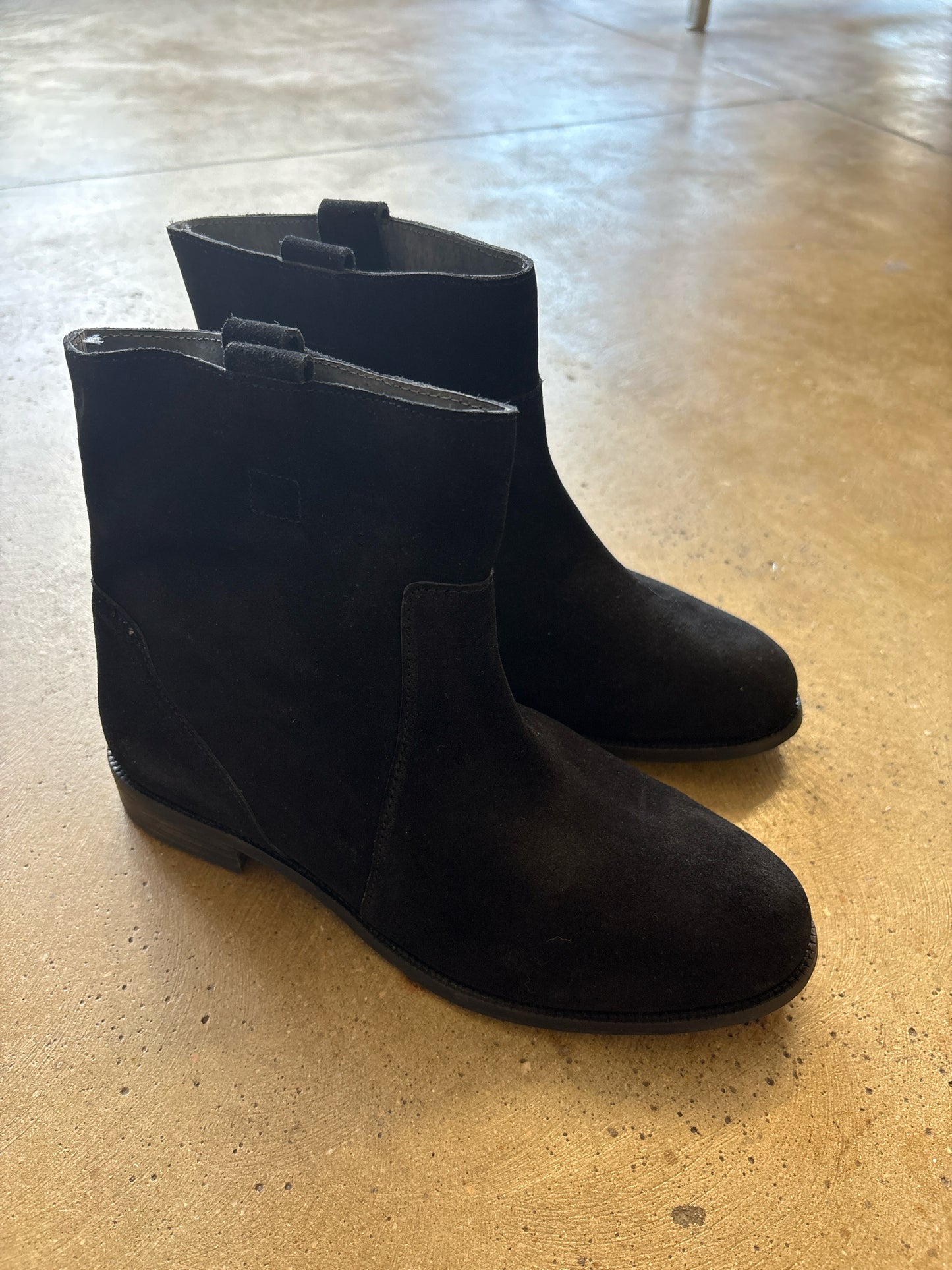 SEYCHELLES Shoe Size 8 Black suede Boots