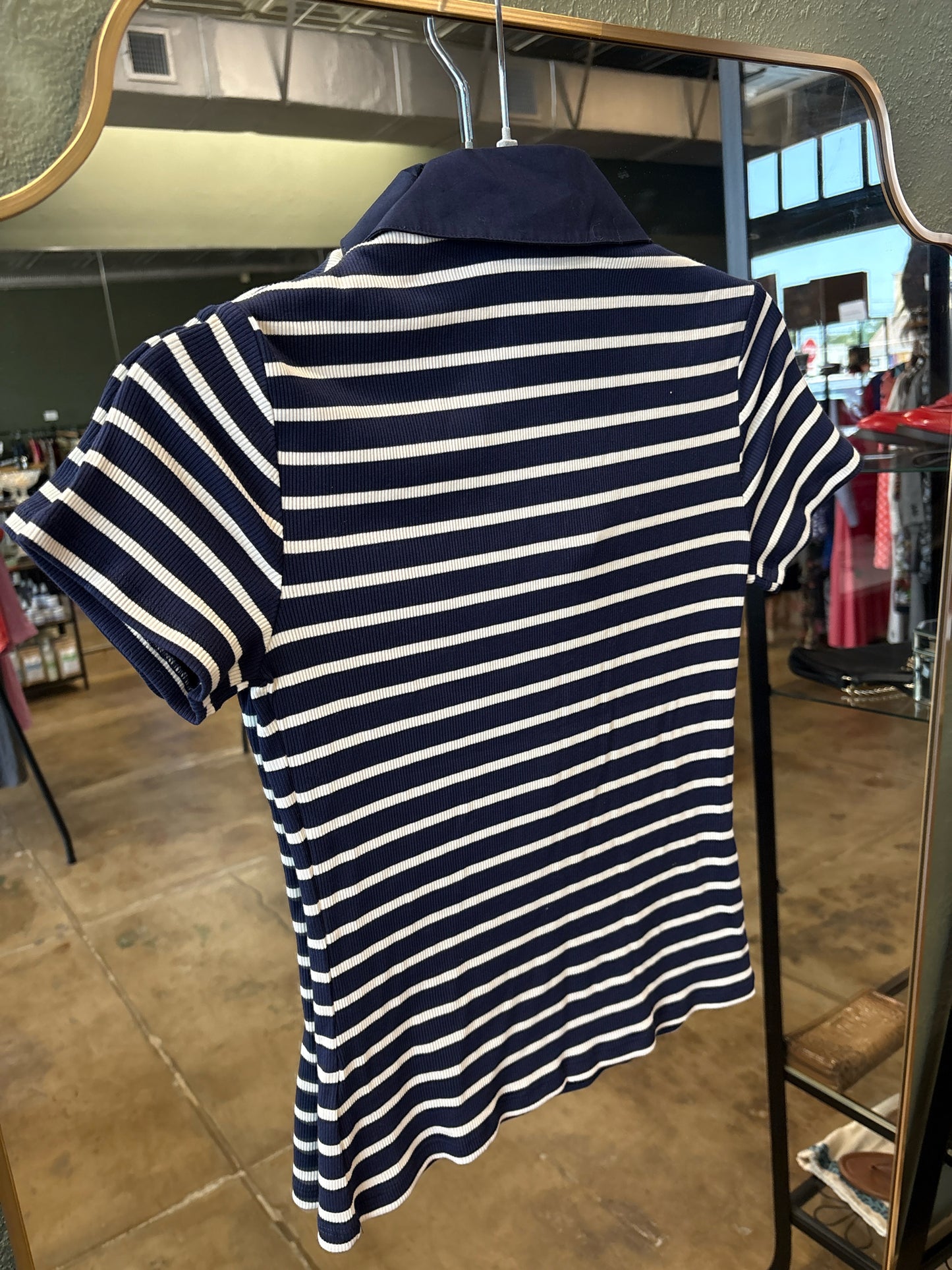 Truth Size XS Navy + white Top