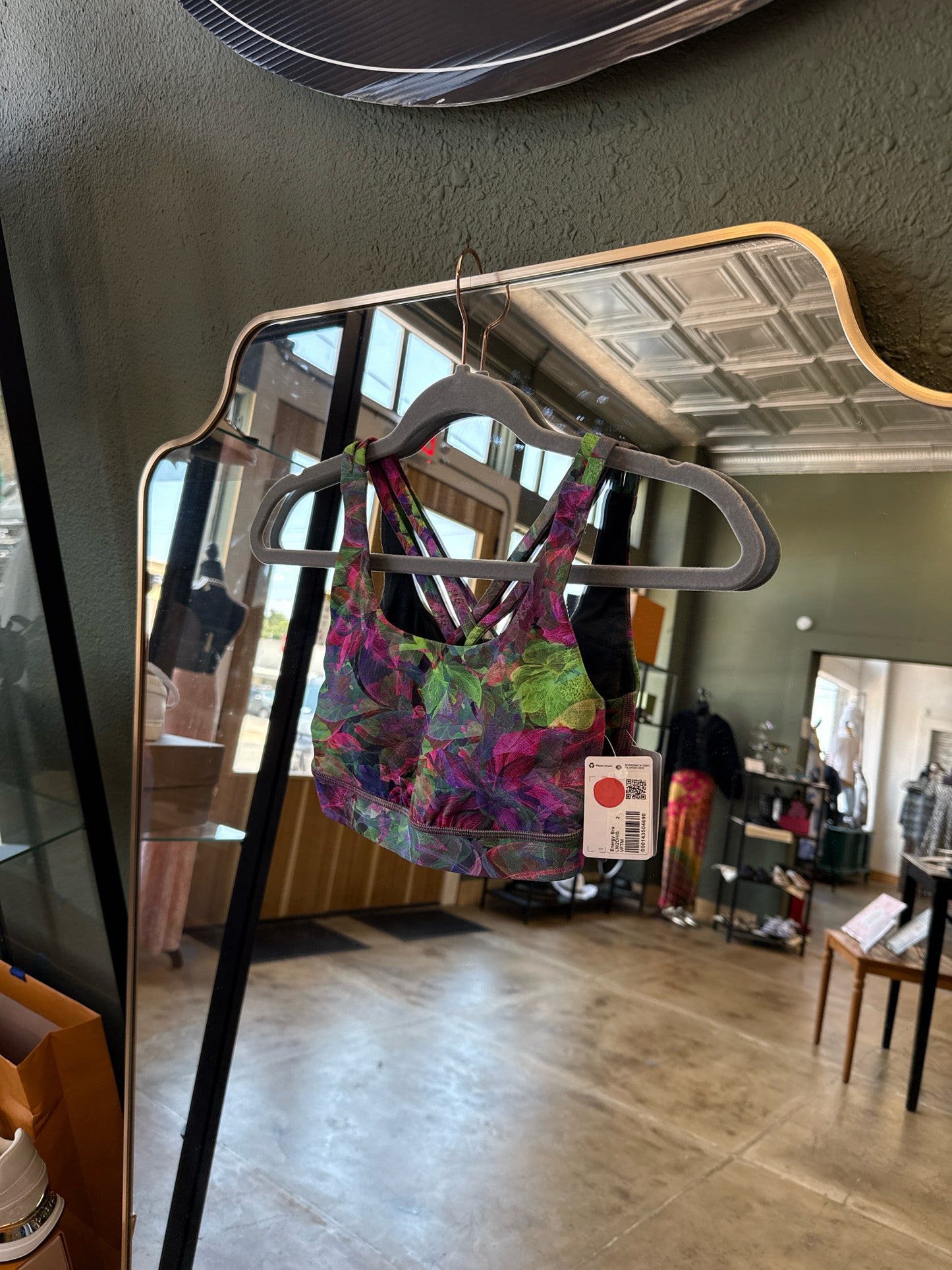 Lululemon Size 2 Green/Purple Sportsbra