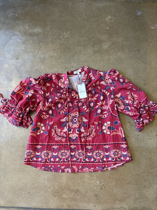 Avara Size S Burgandy/Multi Top