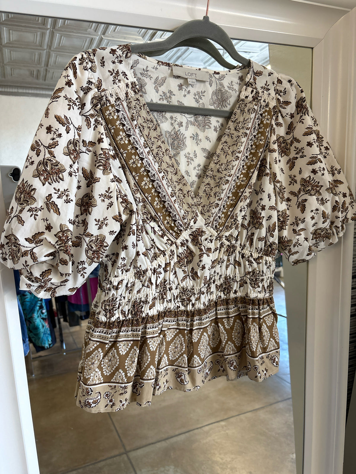 LOFT Size M Print Top