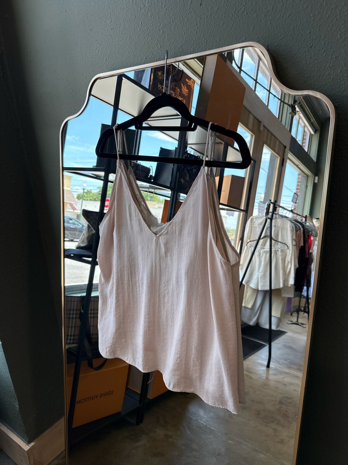 Intimately Size XS Cream Top