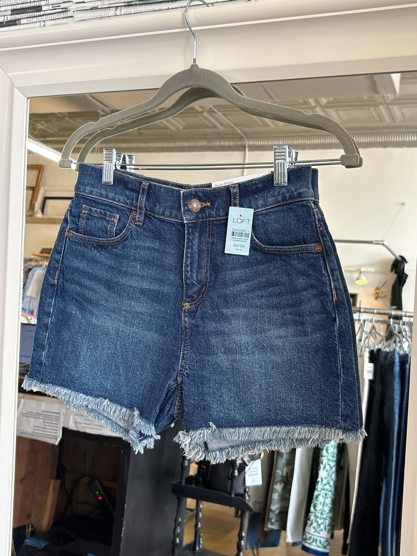 LOFT Size 00 Denim Shorts