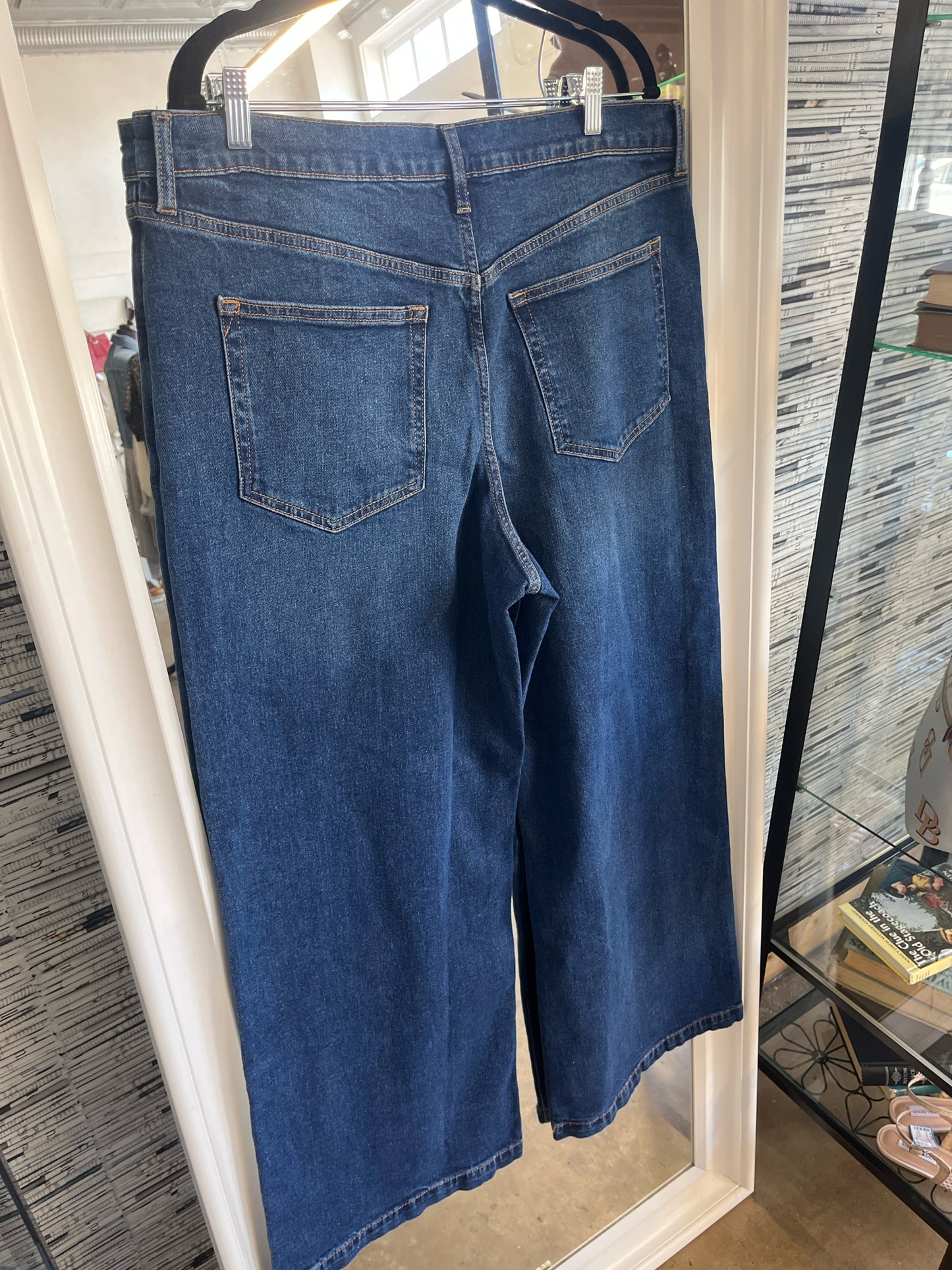 GAP Size 33 Denim wide leg Jeans