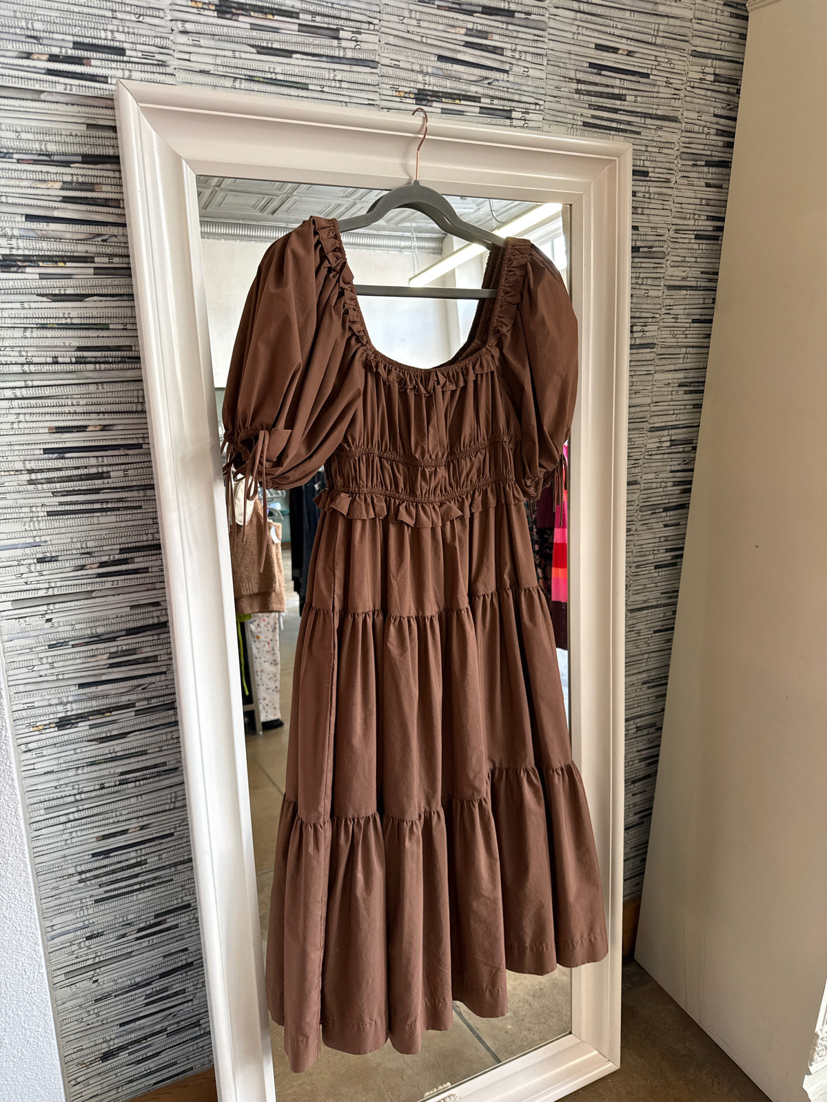En Saison Size XS Brown Dress