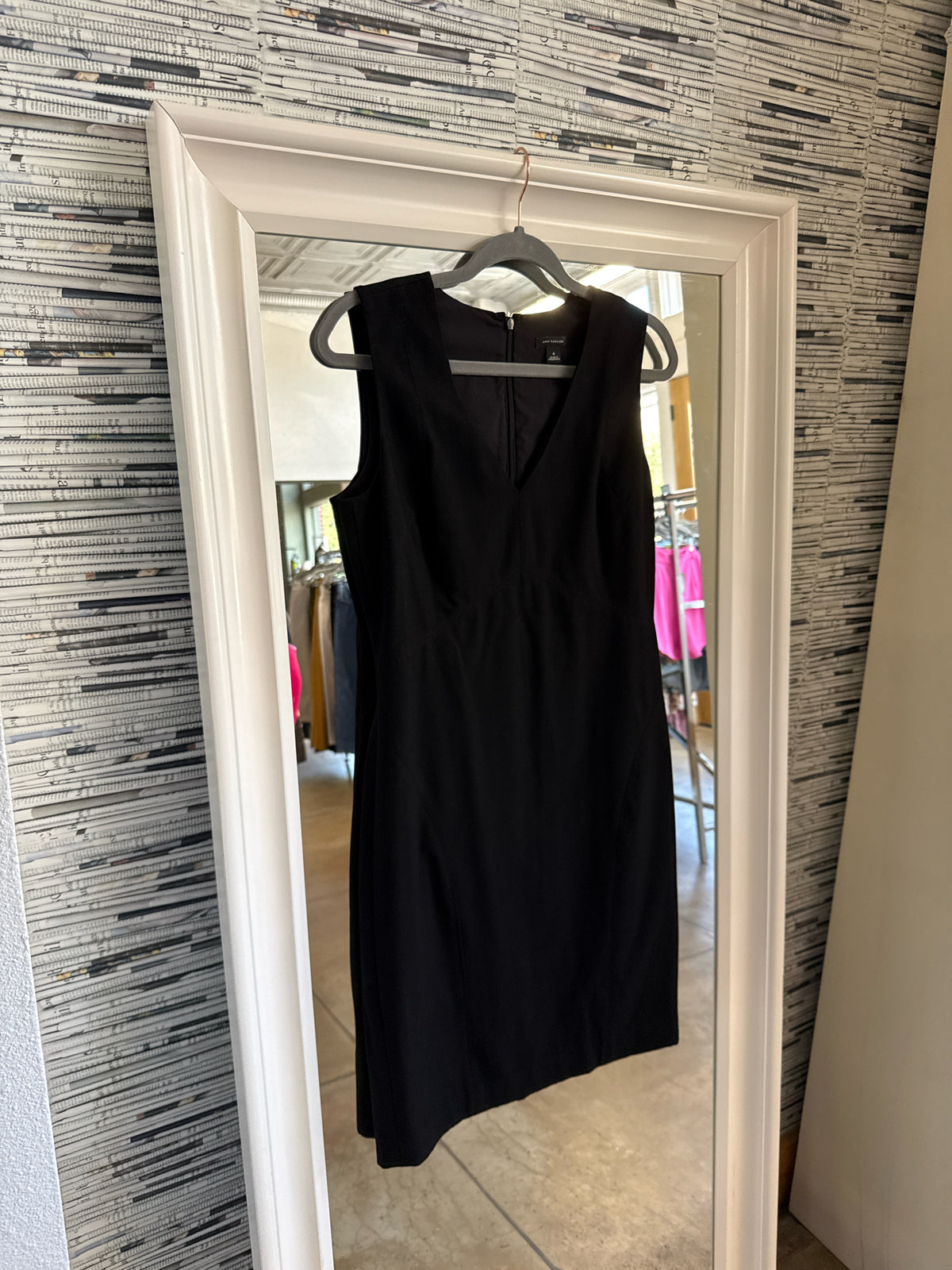 ANN TAYLOR Size 4 Black Dress