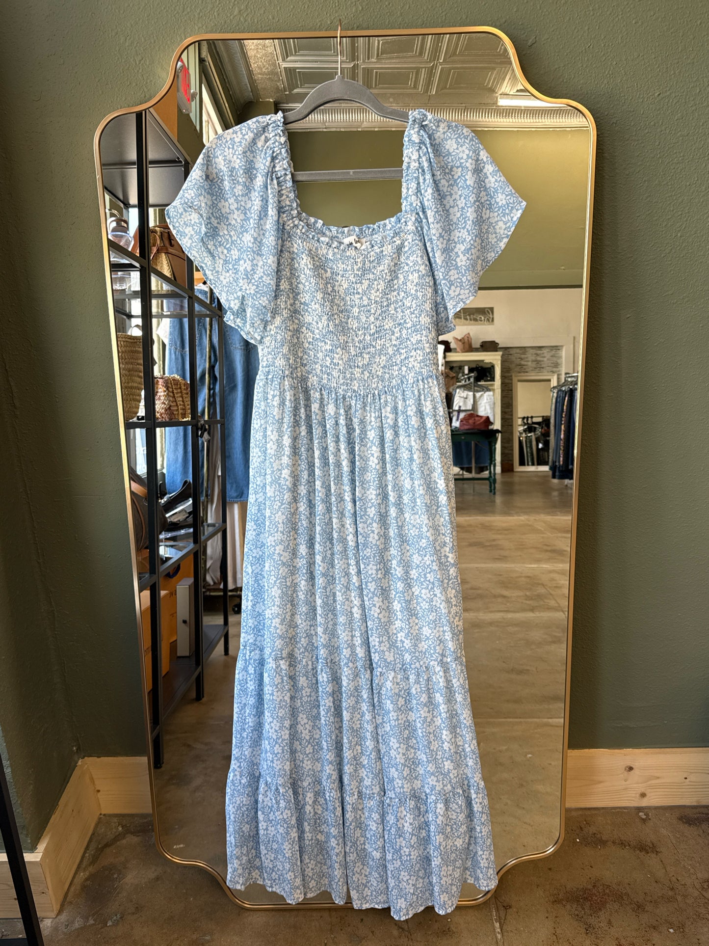 In Loom Size L blue and white Floral Dress