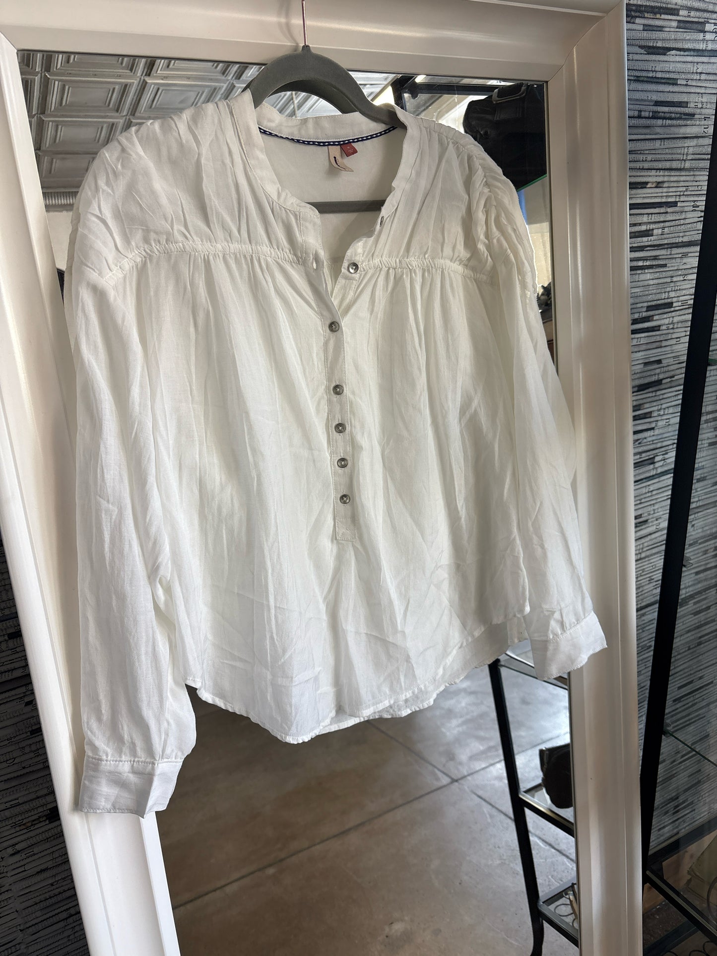 Pilcro Size M White Longsleeve Top