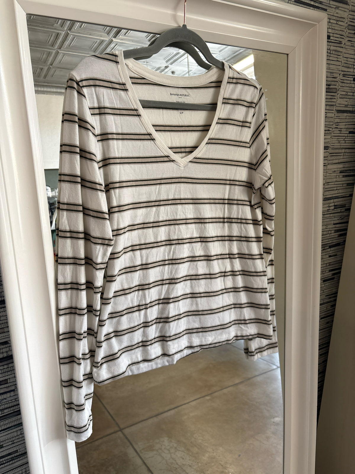 Banana Republic Size SP white + tan Stripe Top