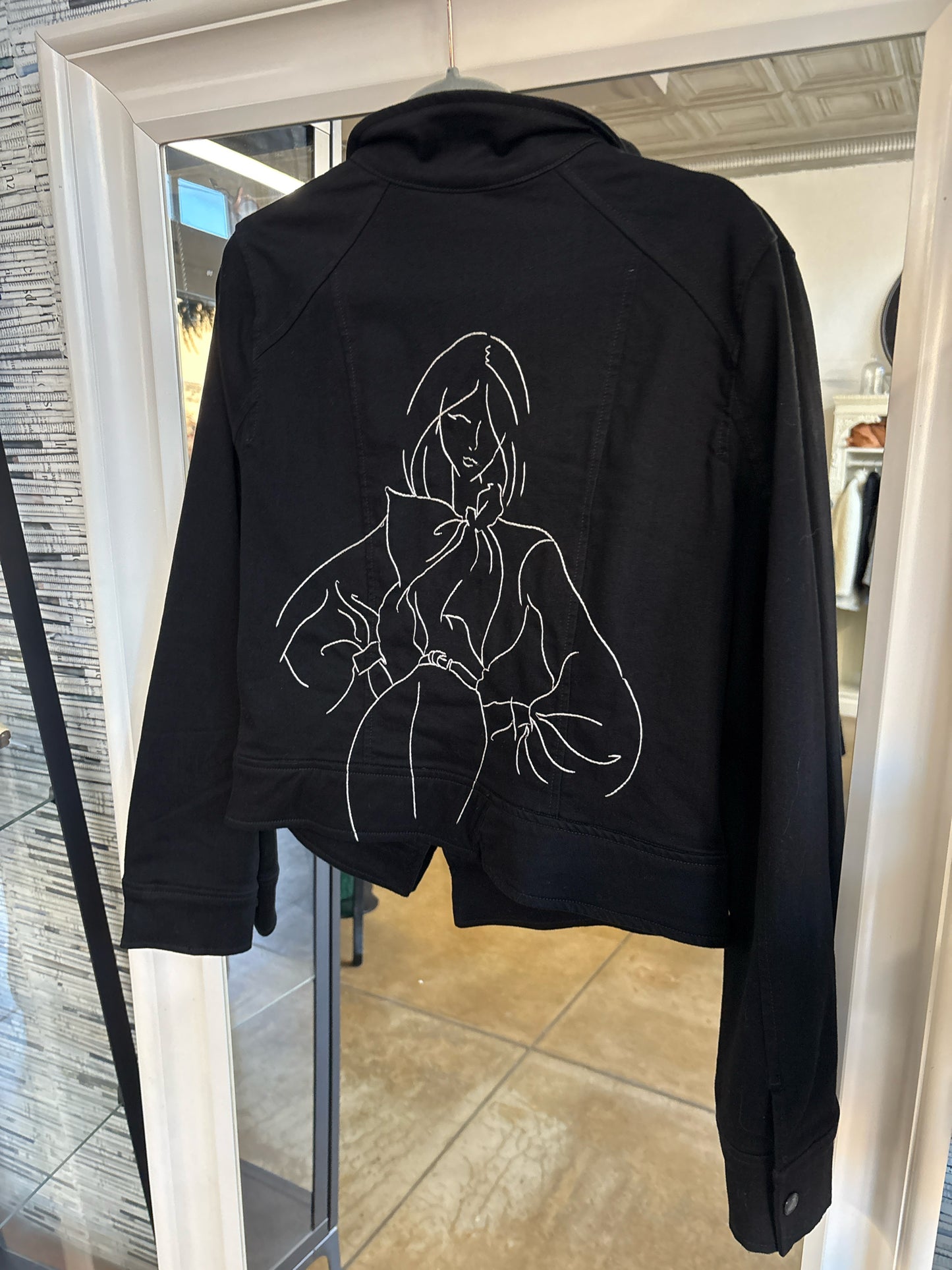 WhiteHouseBlackMrkt Size 10 B&W Artsy Jacket