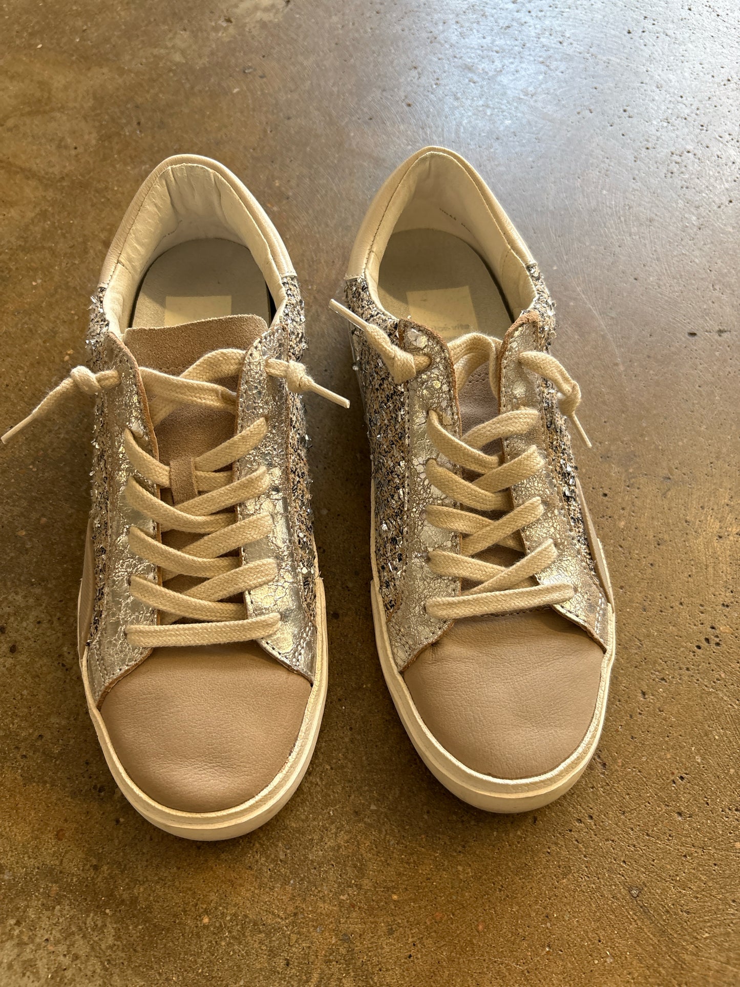 Dolce Vita Shoe Size 6.5 Gold Sneakers