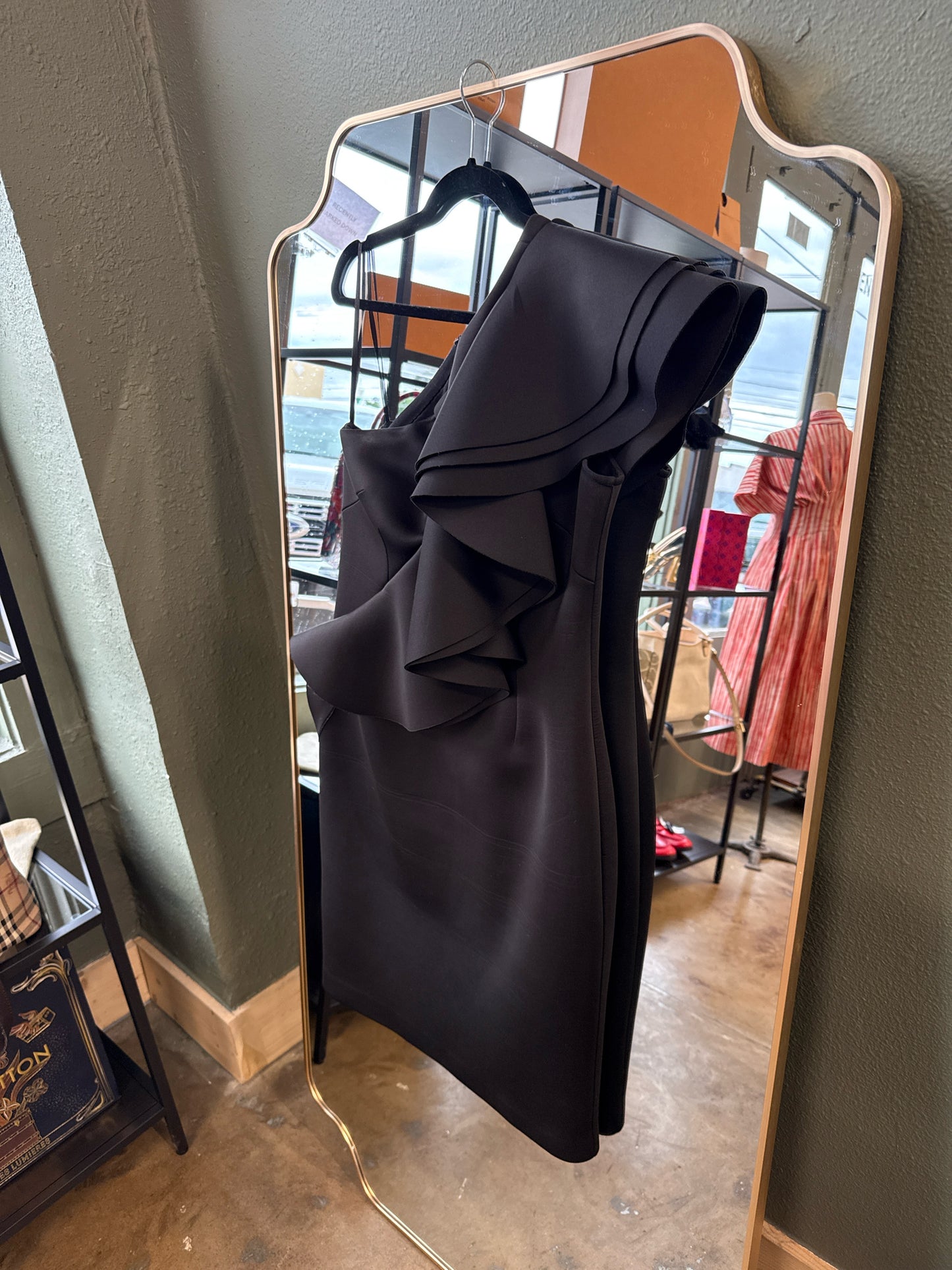 Nero by Jatin Varma Size 14 Black Dress