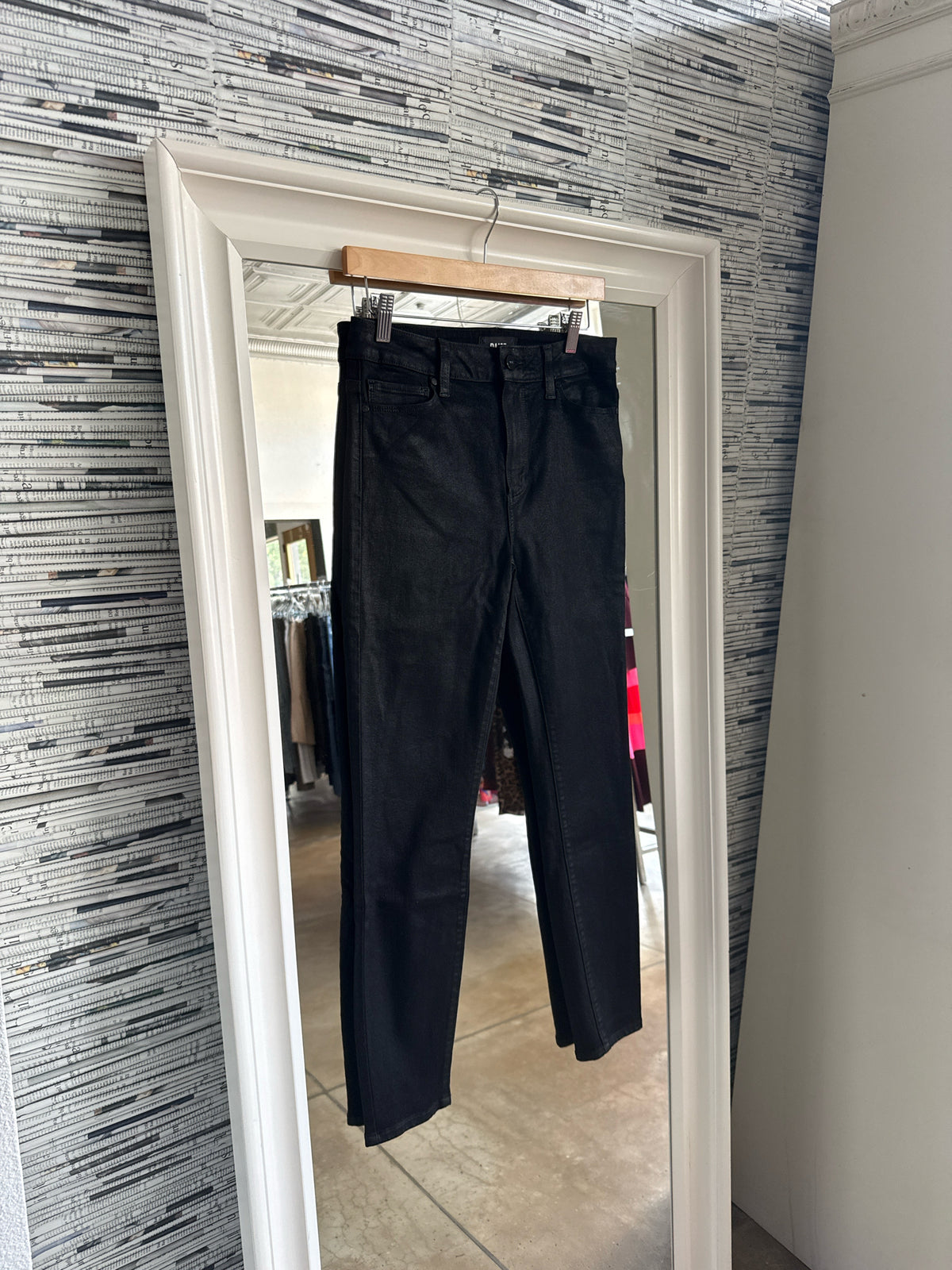 PAIGE Size 27 Black Pants