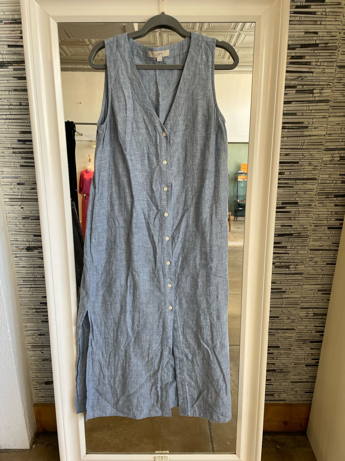 LOFT Size 6 Blue Dress