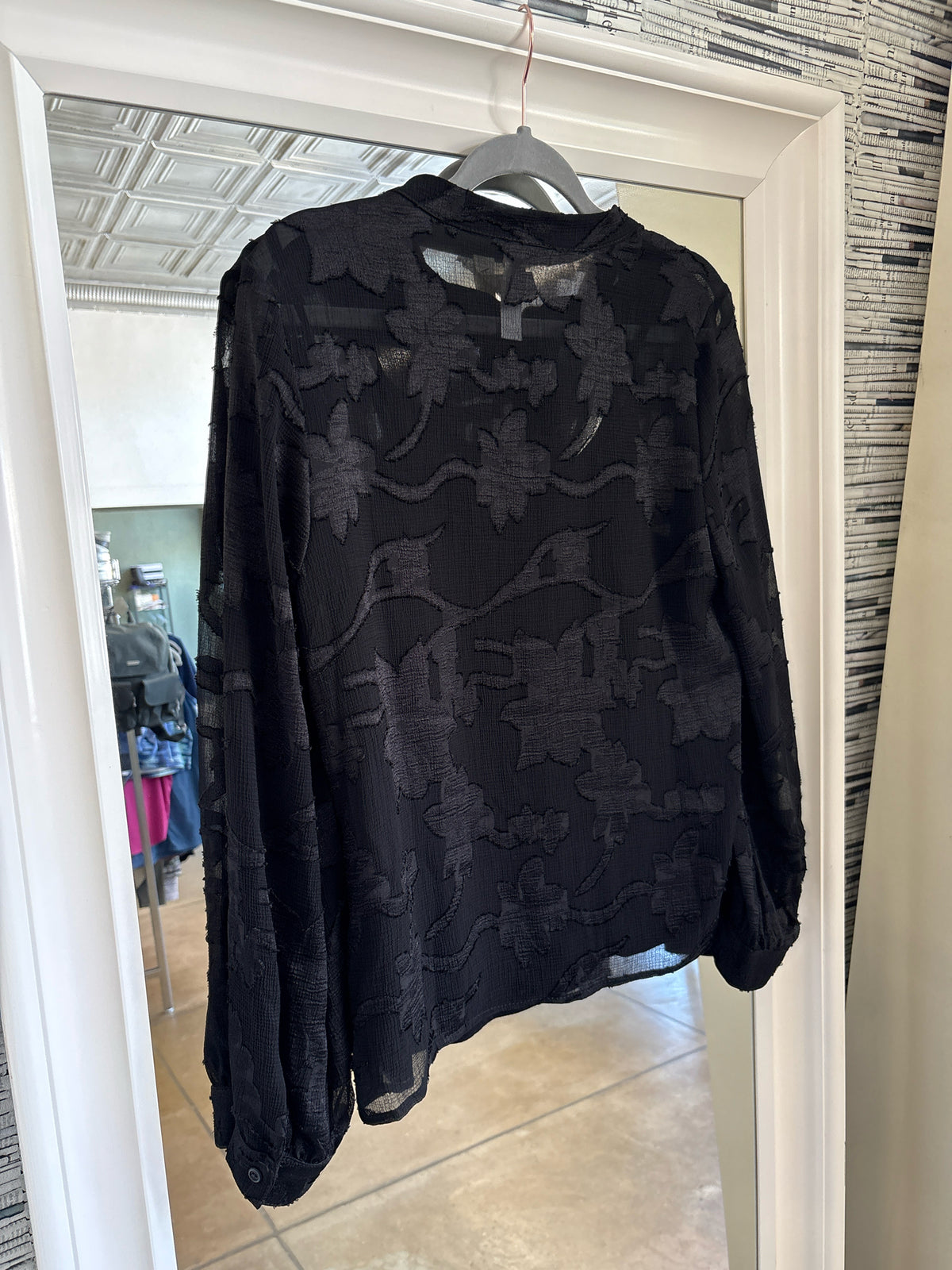 amadi Size M Black Top