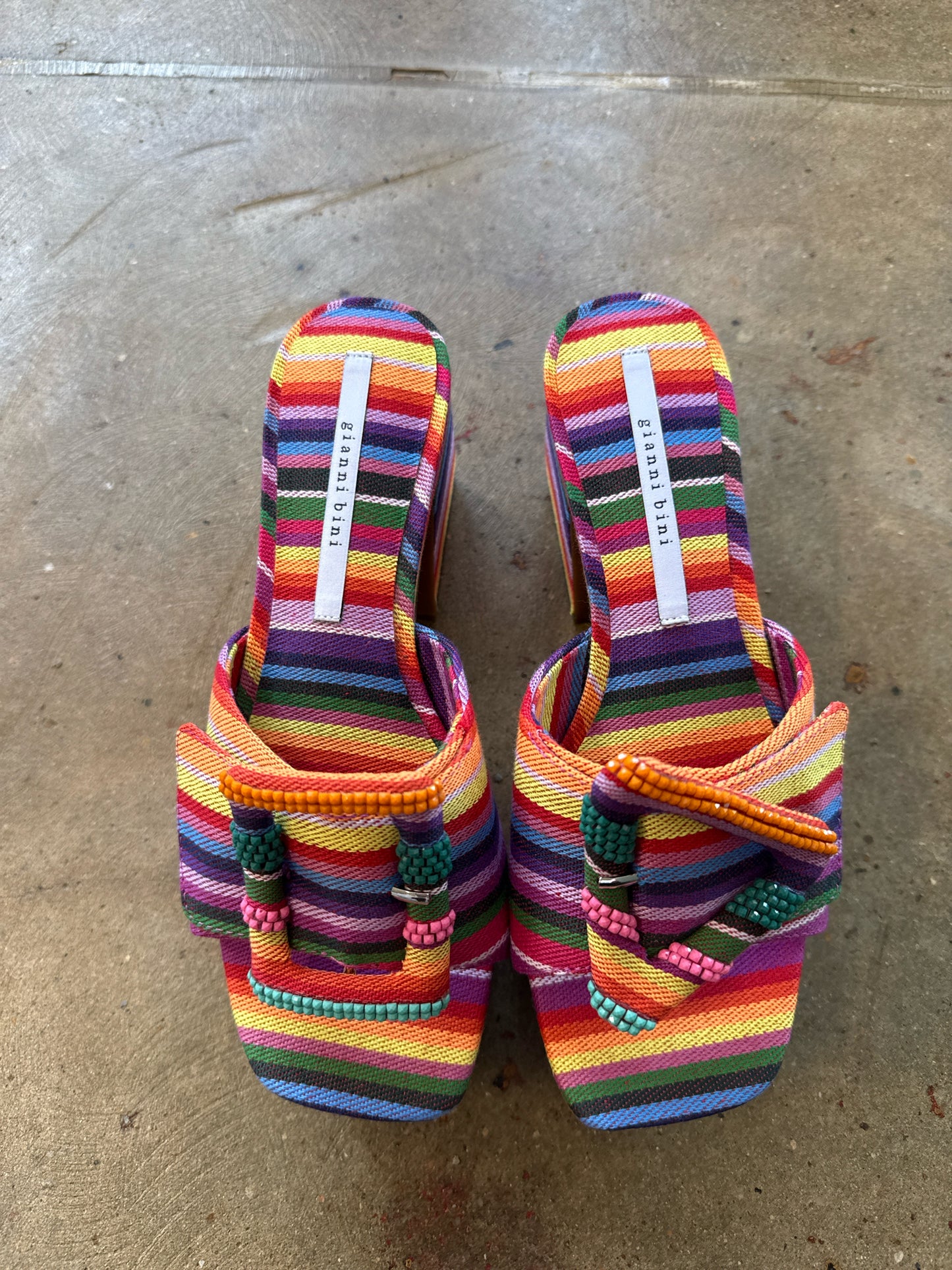Gianni Bini Shoe Size 6 rainbow Wedge