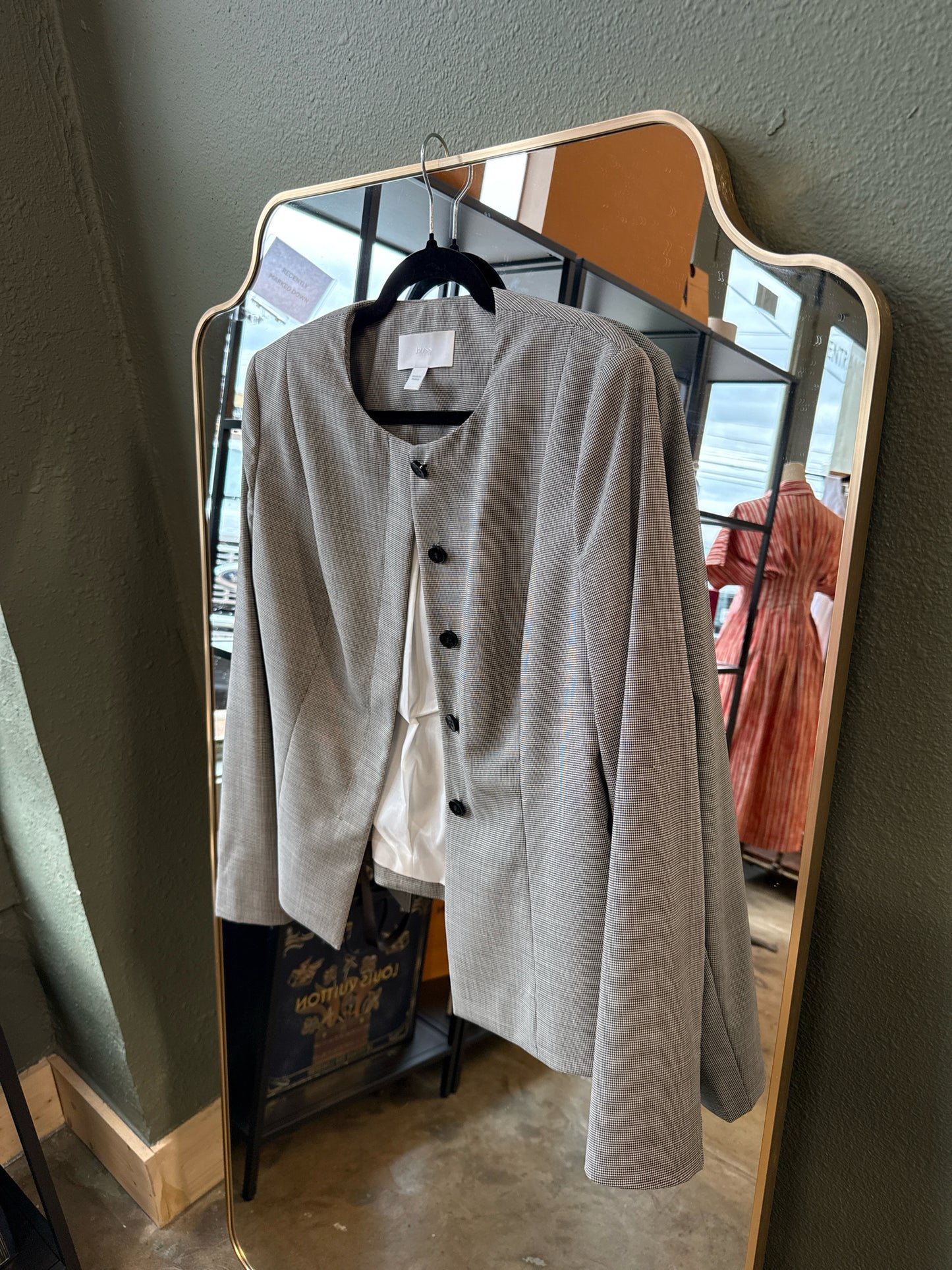 BOSS Size 10 Black/White Jacket