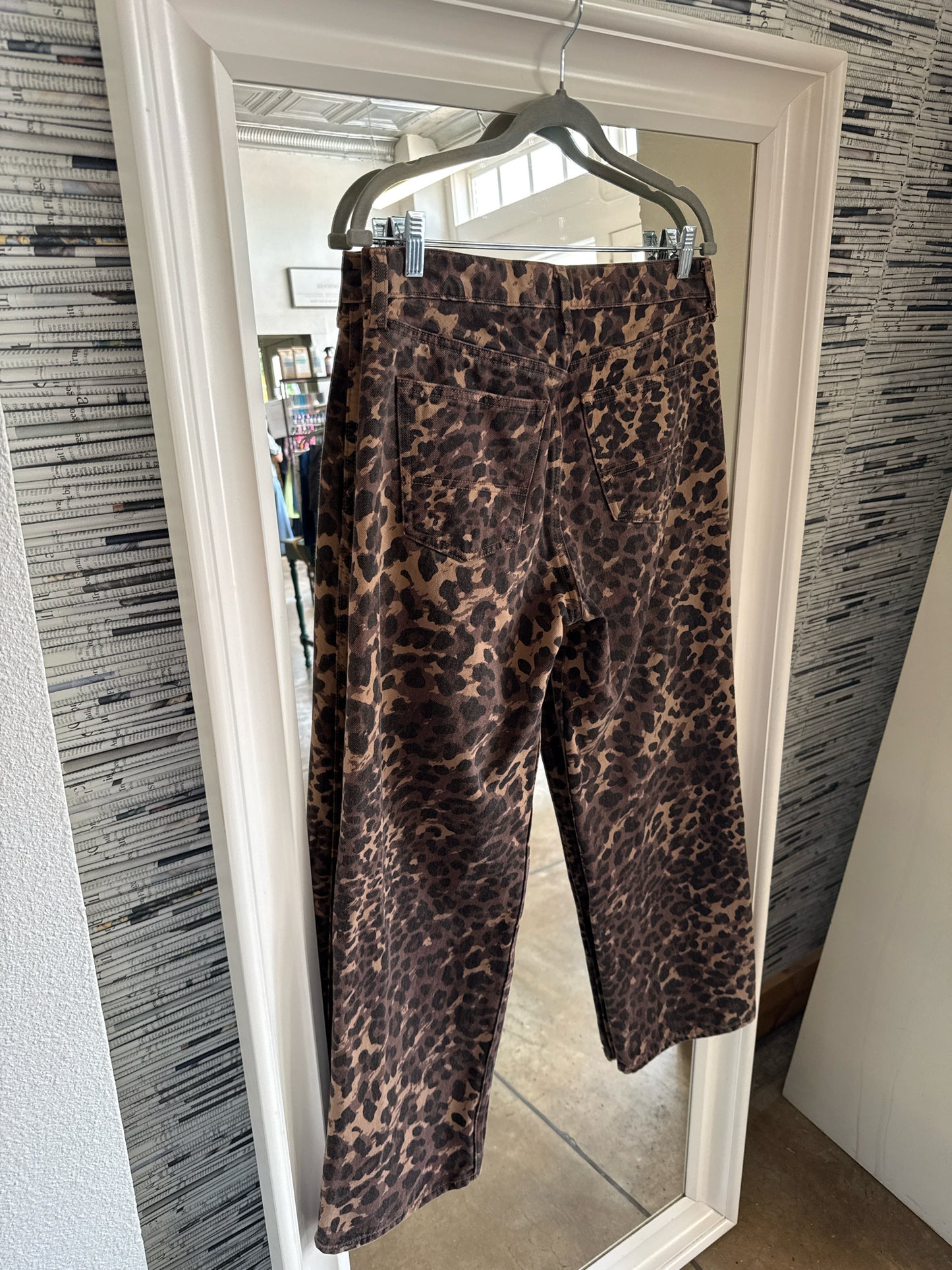Abercrombie & Fitch Size 26/2 Leopard Pants
