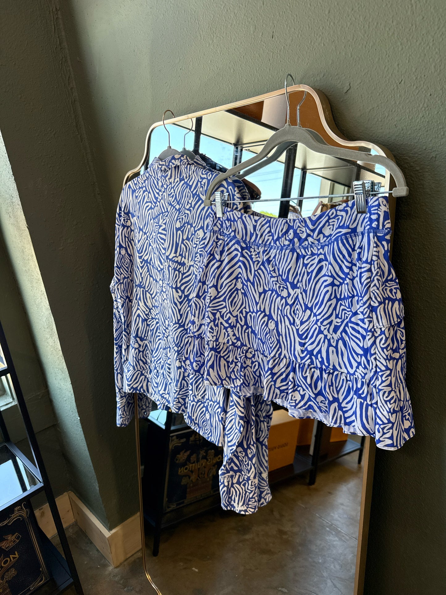 Lilly Pulitzer Size M Blue Print Two PC Set