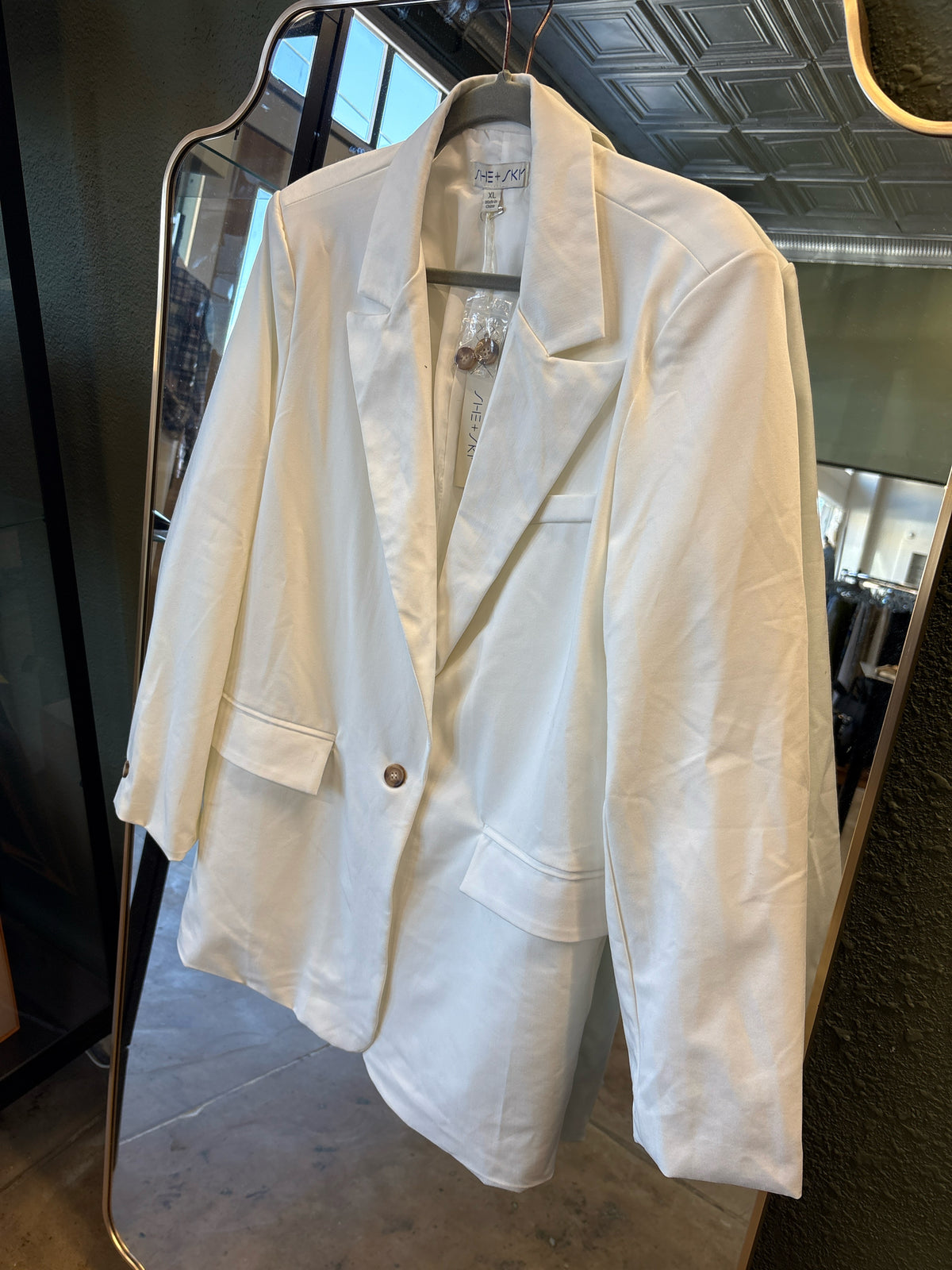 She + Sky Size XL White Blazer