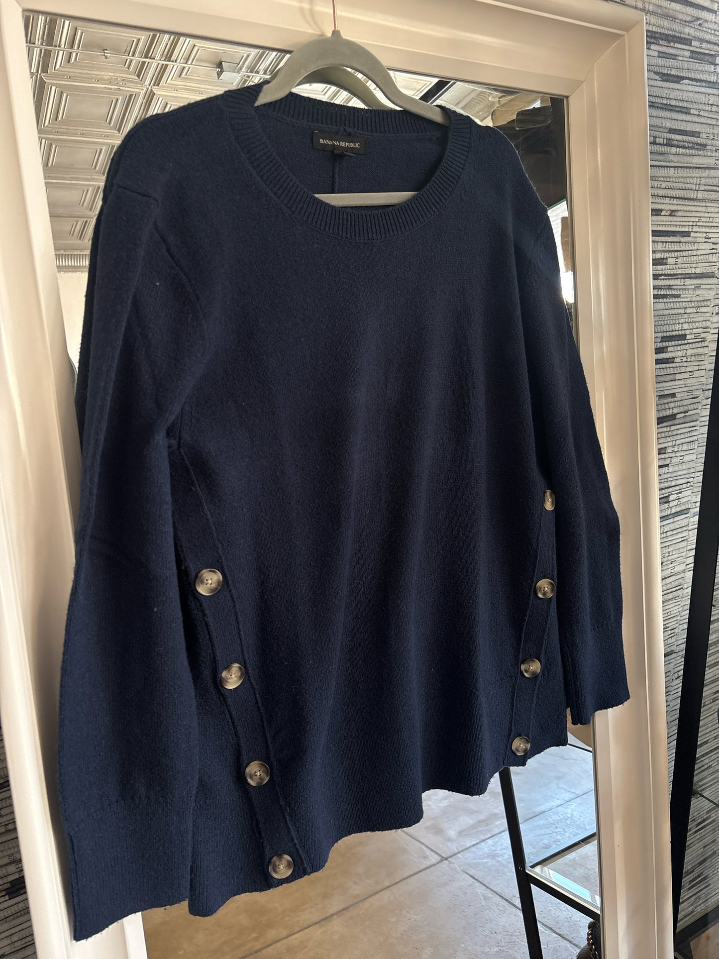 Banana Republic Size L Sweater