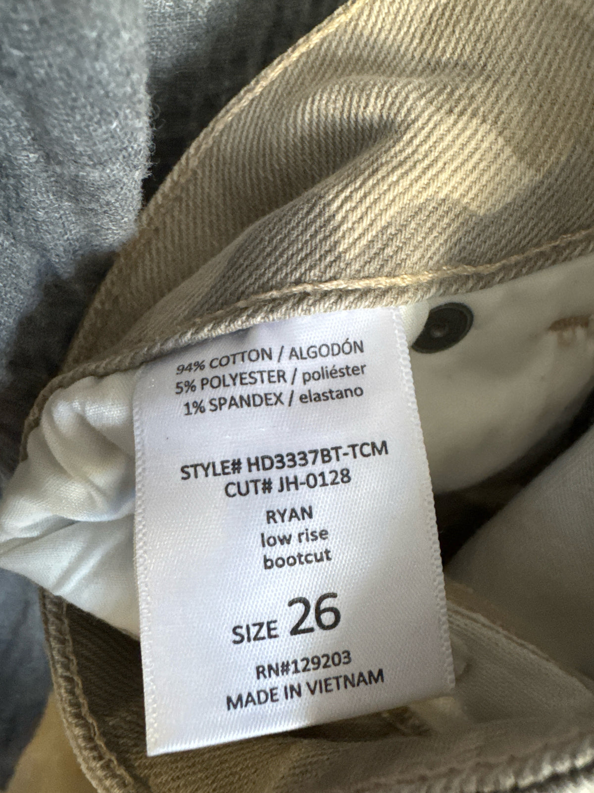 HIDDEN Size 26 Camo Pants