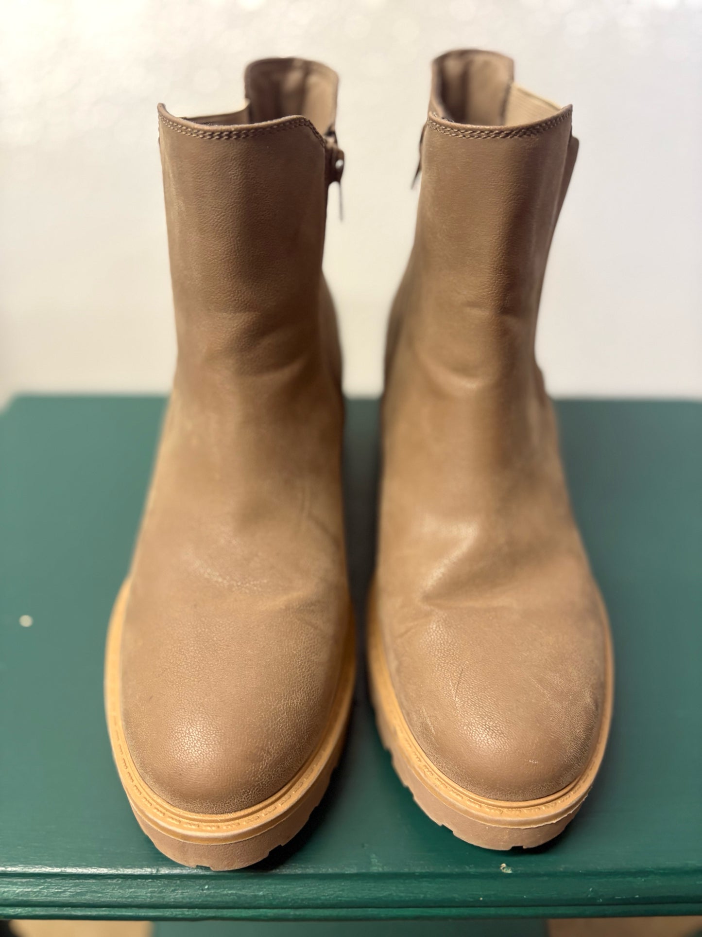 mia Shoe Size 8.5 Boots