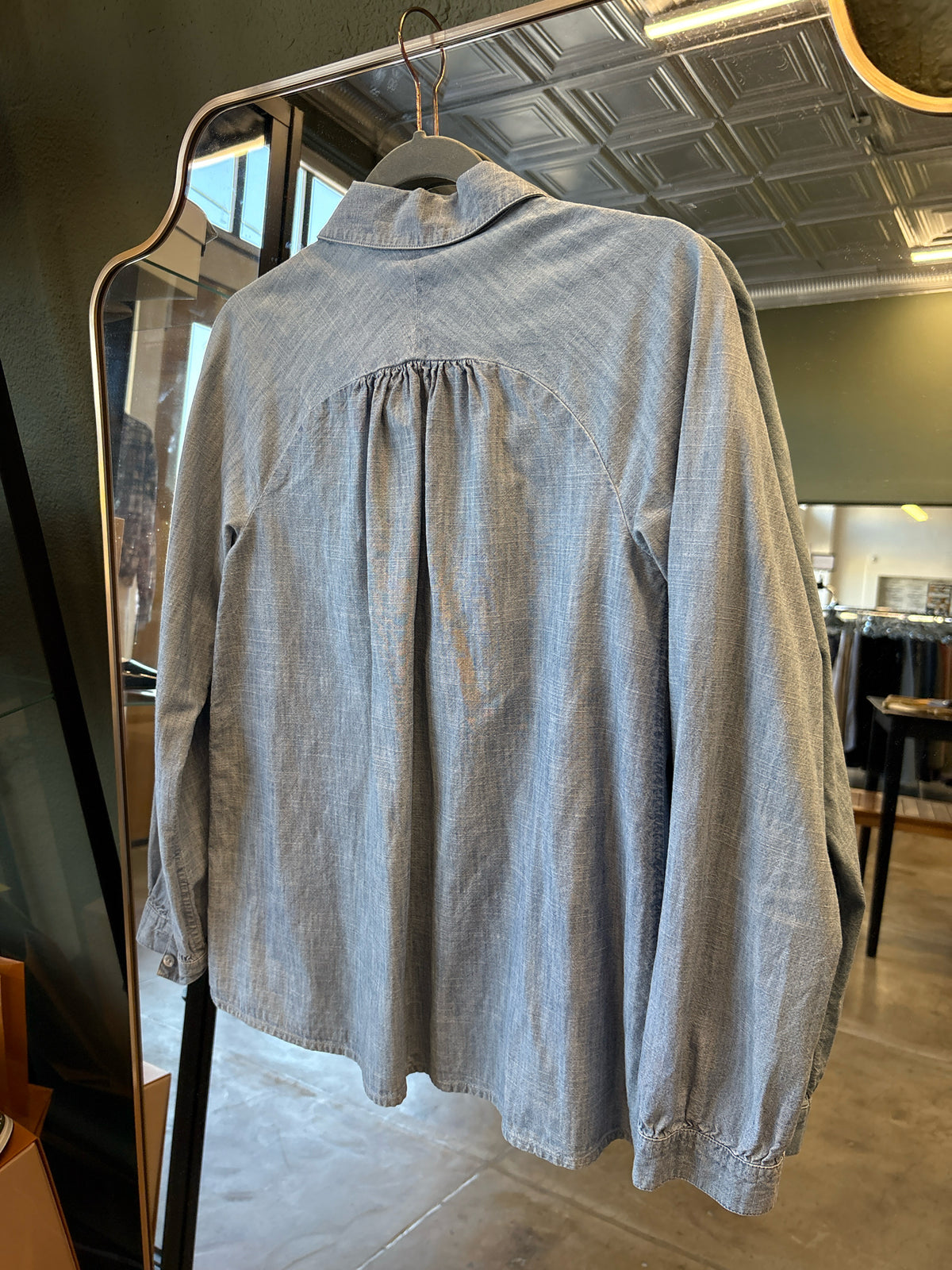 jjill Size XS Blue Chambray Top