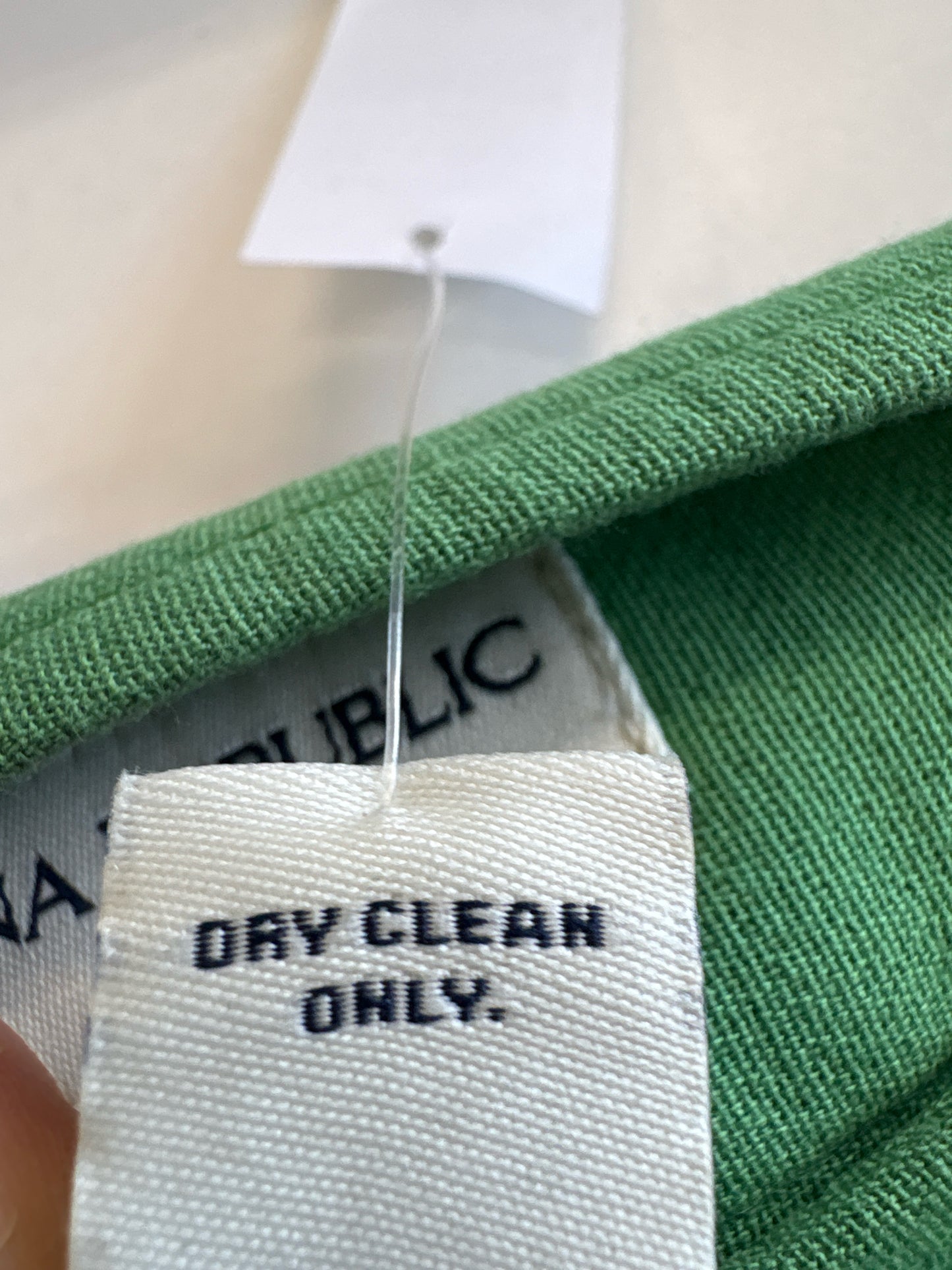 Banana Republic Size 2 Green Skirt