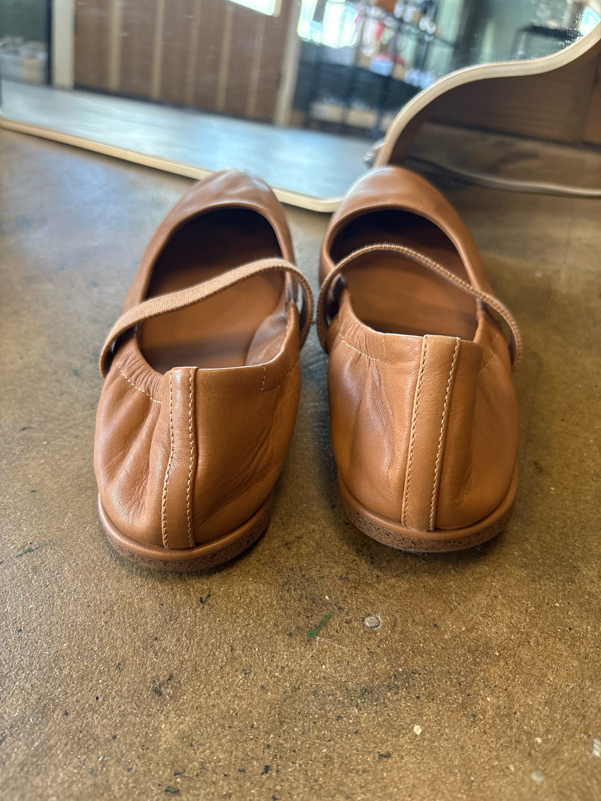 Lucky Brand Shoe Size 40 Tan Flats
