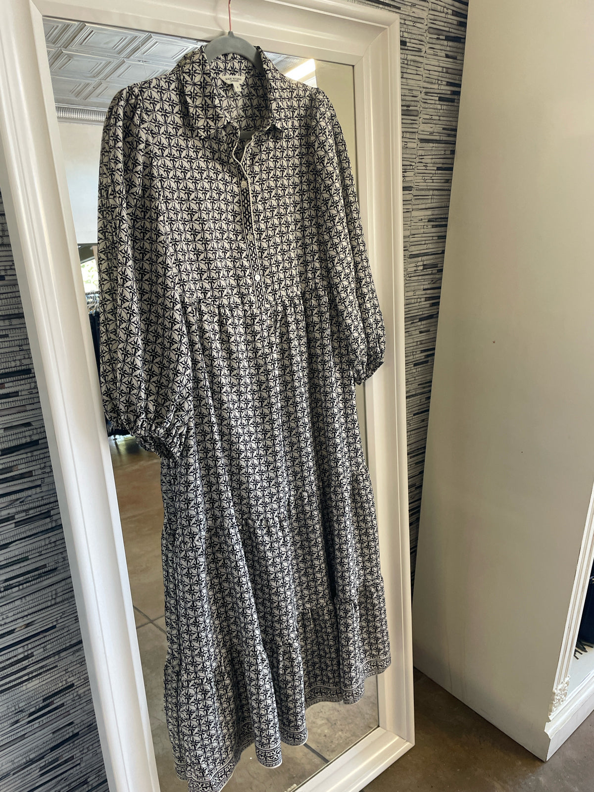 Max Studio Size S Black & White Print Dress
