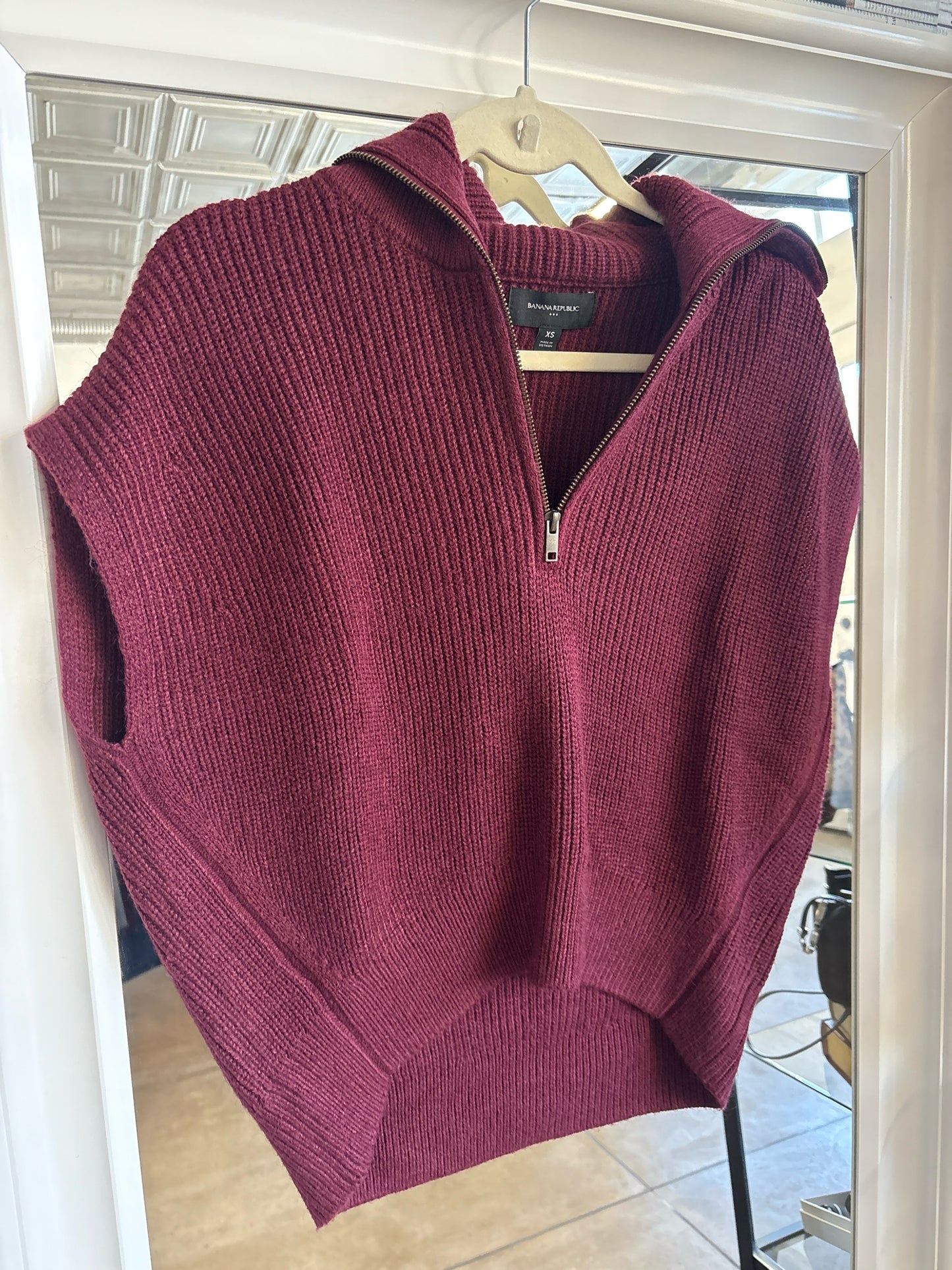 Banana Republic Size XS Purple Ribbed Sweater