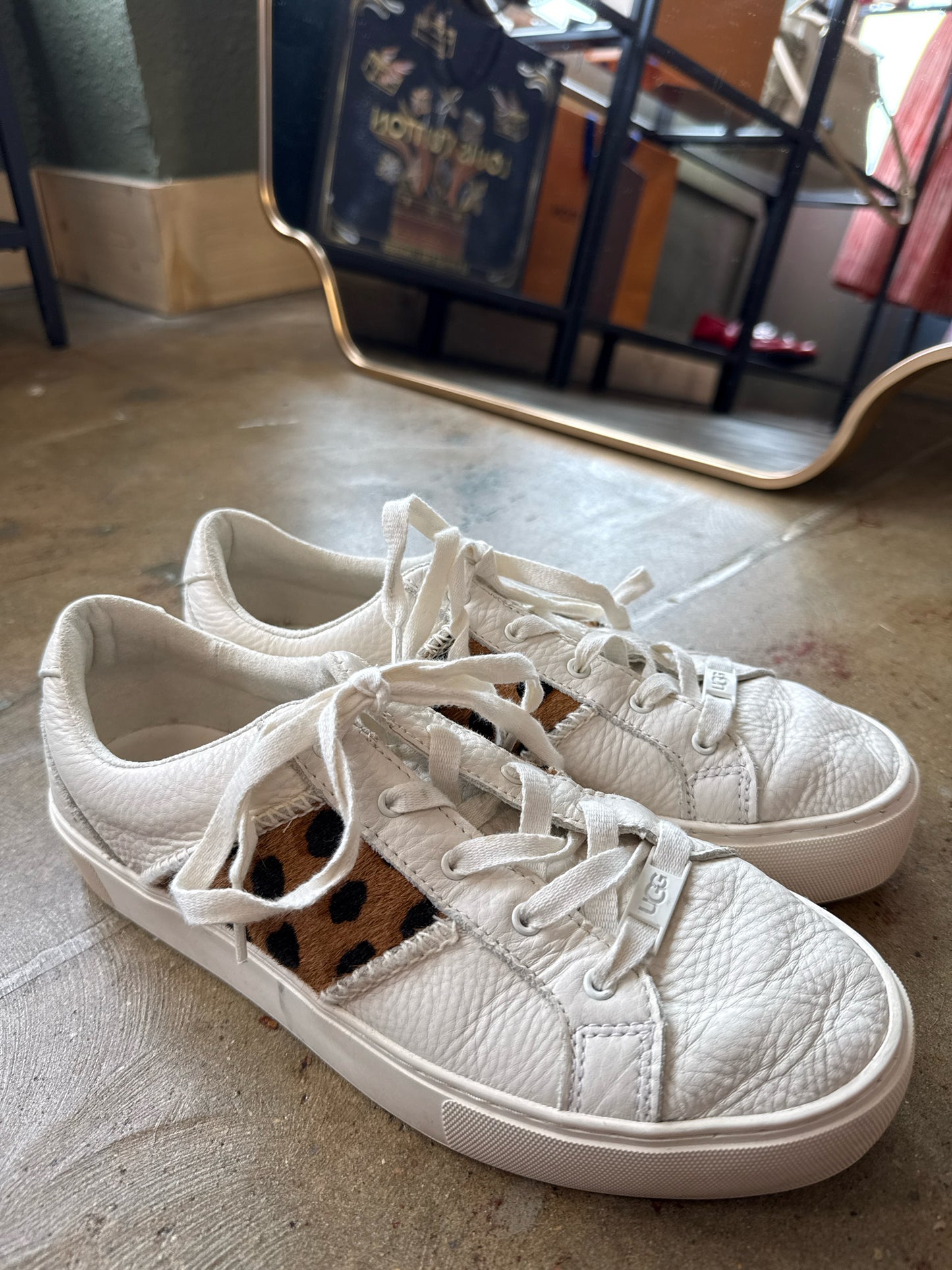 Ugg Shoe Size 9 Cream/Brown Sneakers