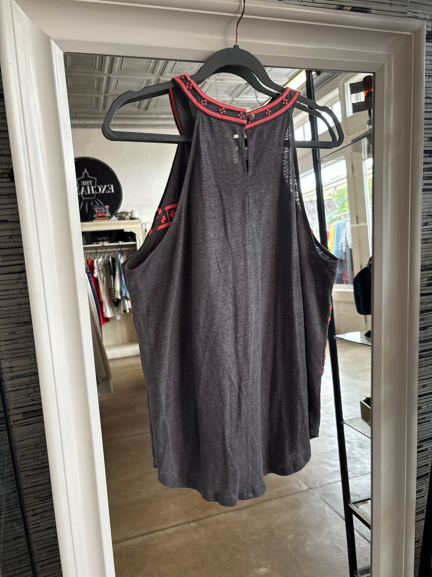 sundance Size L Gray/Coral Embroidered Top