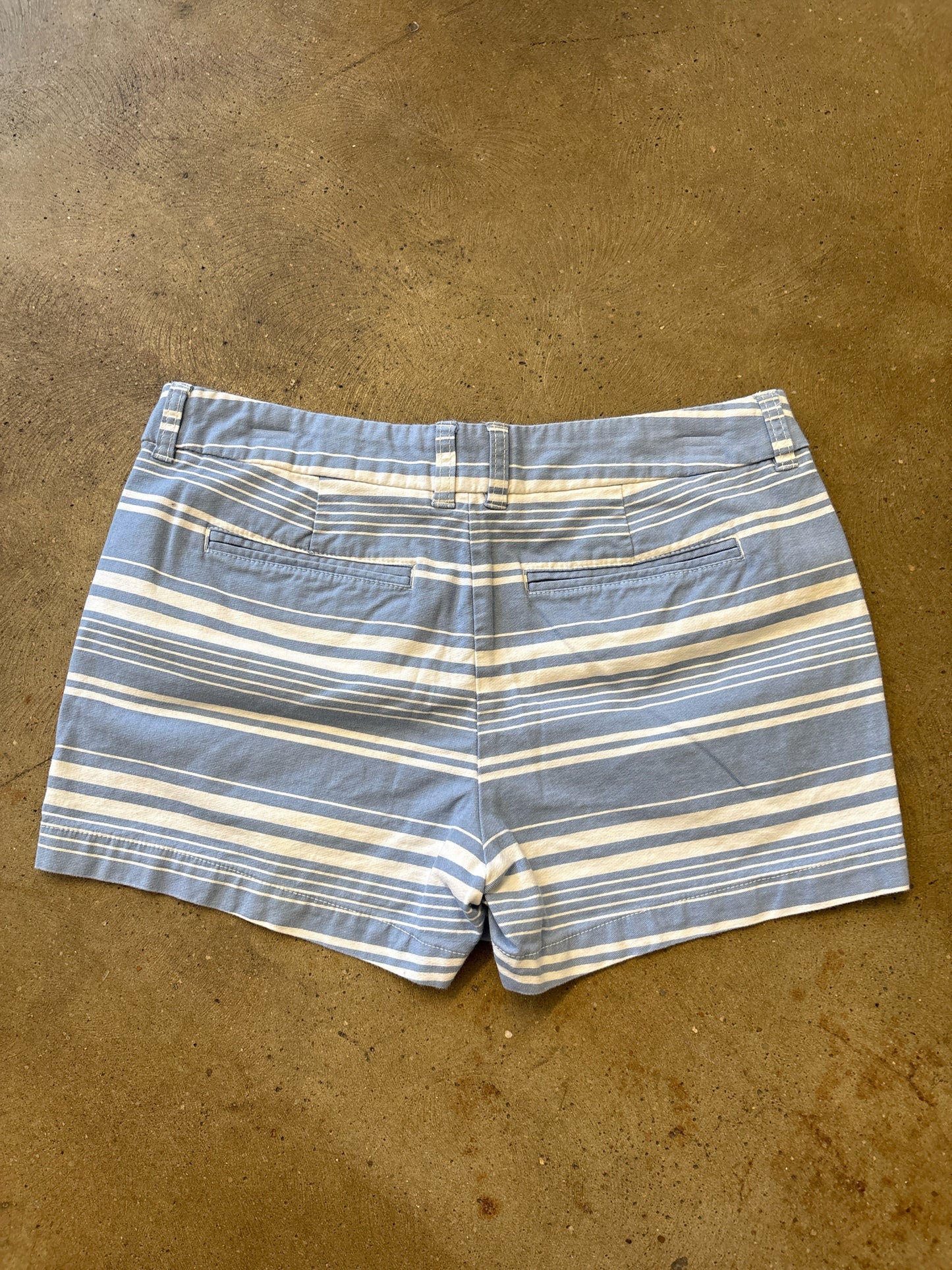 GAP Size 8 blue and white Shorts
