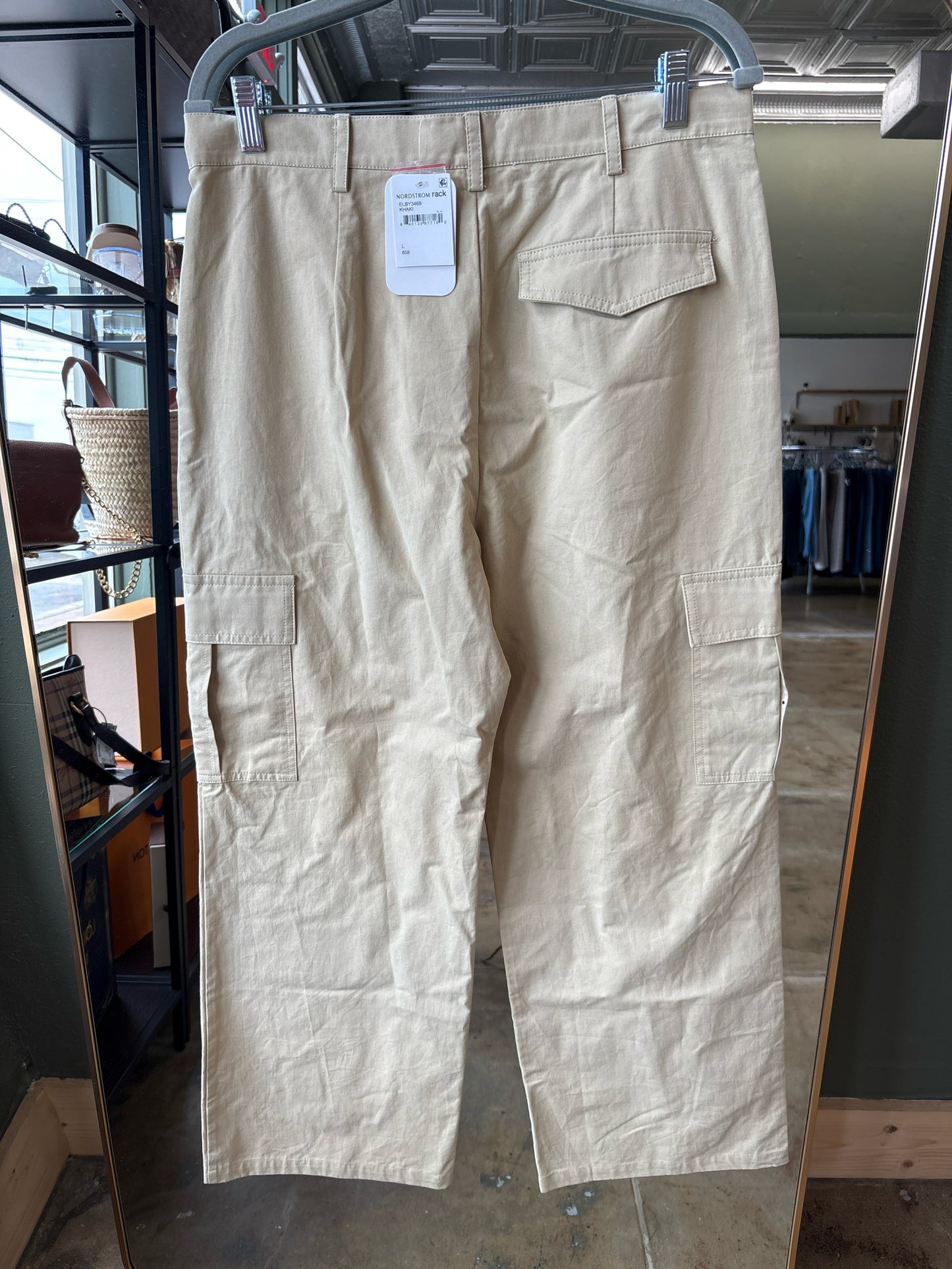 Elodie Size L Khaki Pants