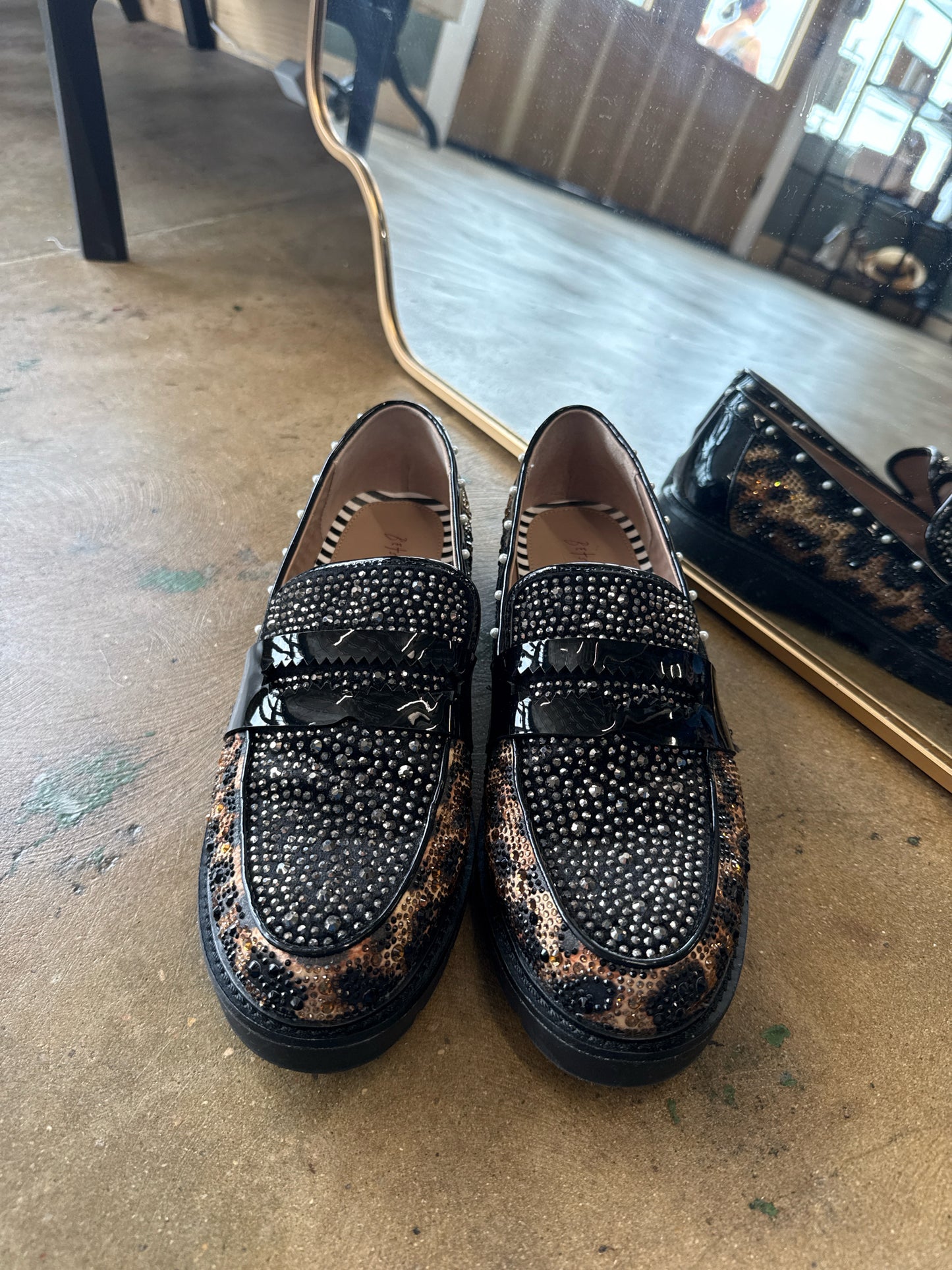 Betsey Johnson Shoe Size 9 Black/Brown Loafers