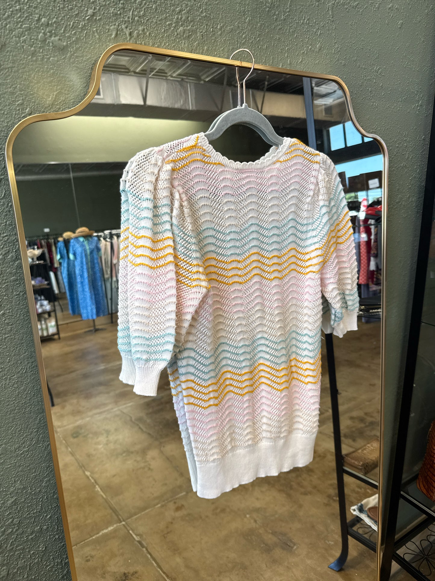 LOFT Size S Cream/multi Top